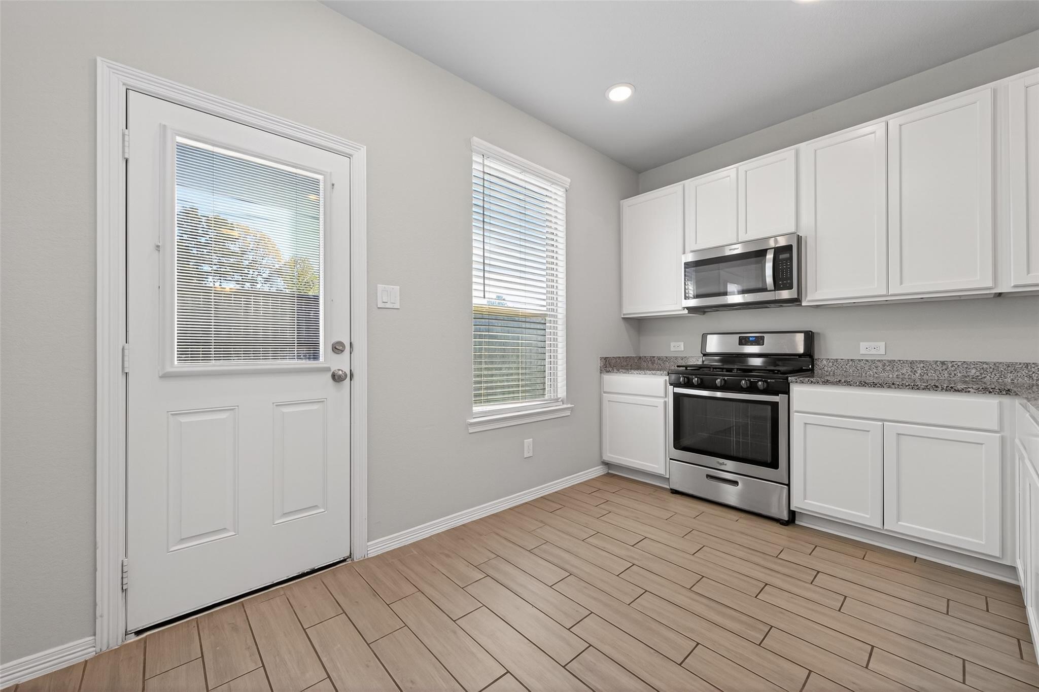 25527 Valverdant Court
