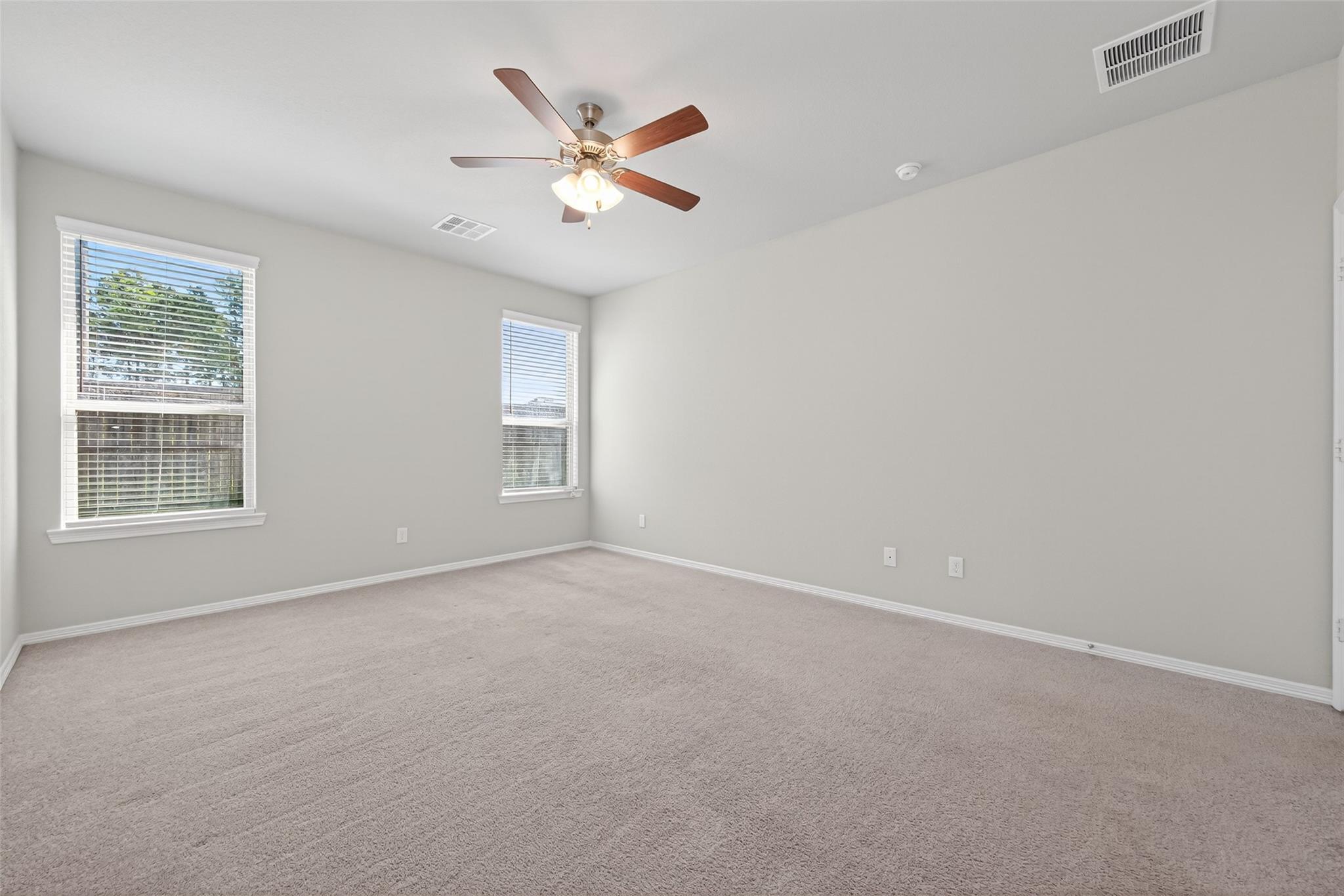 25527 Valverdant Court