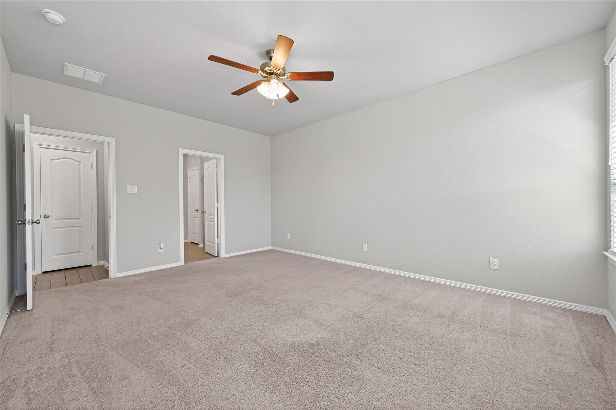 25527 Valverdant Court
