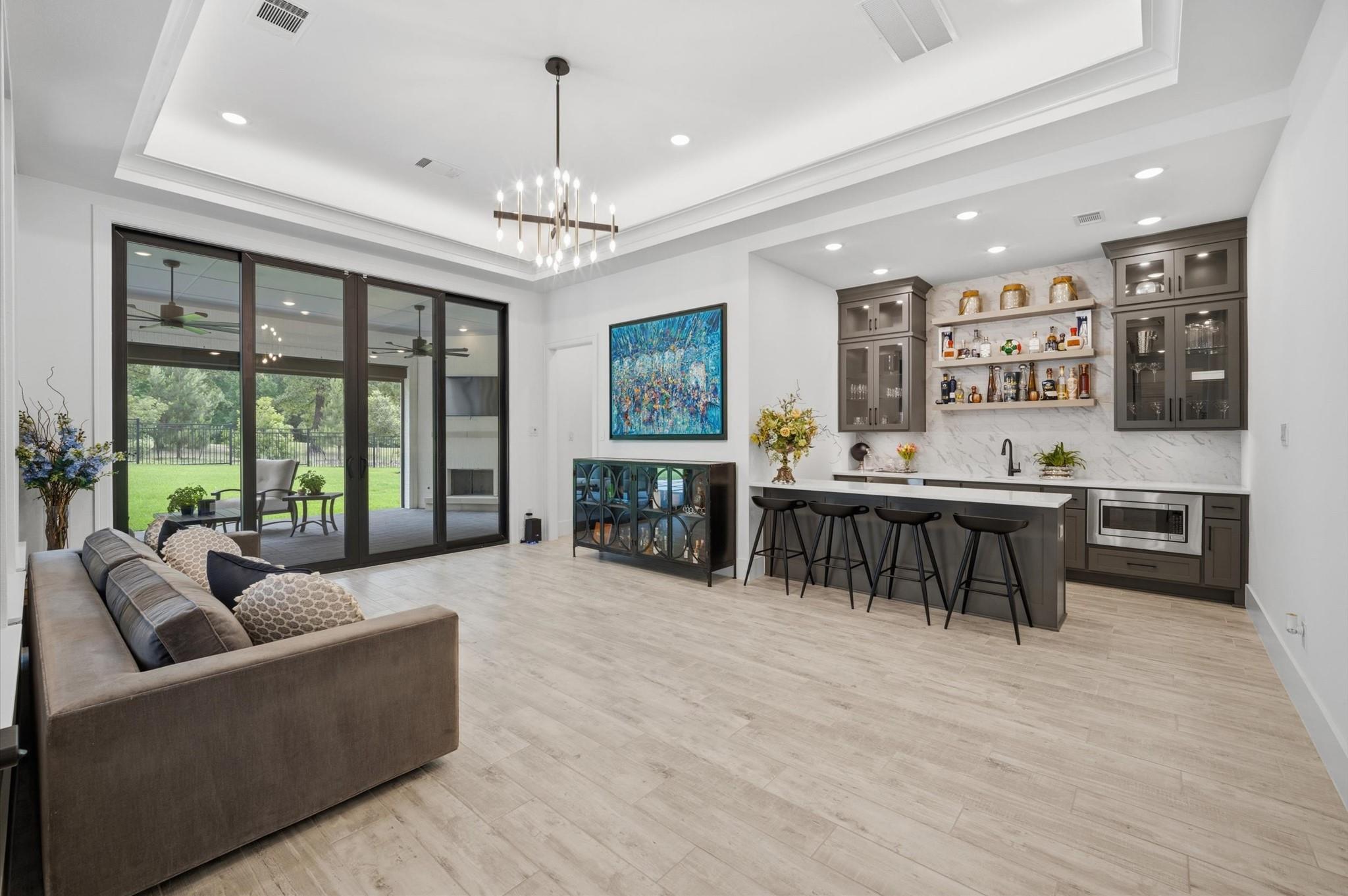 416 Huntington Park Drive