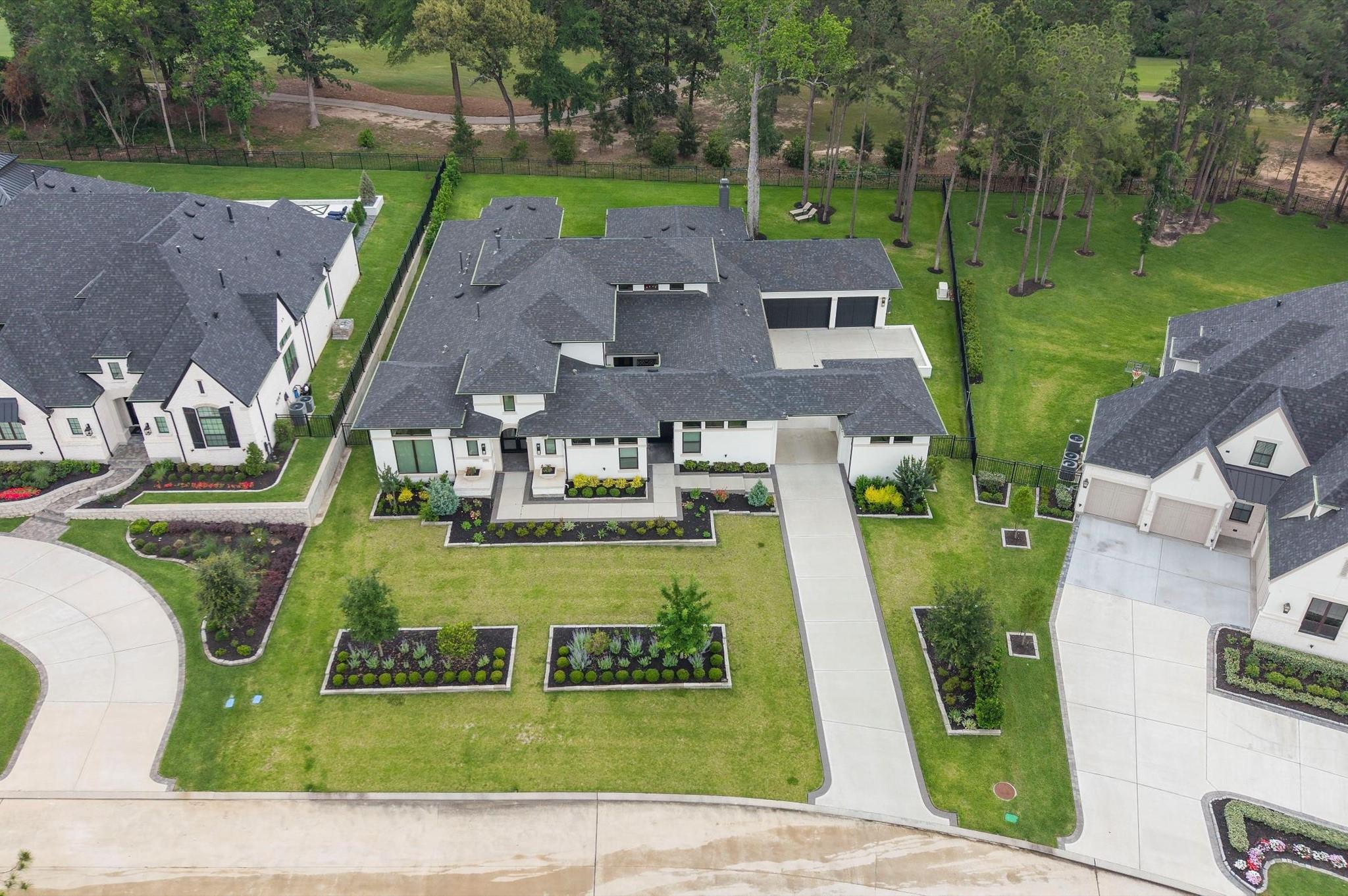 416 Huntington Park Drive