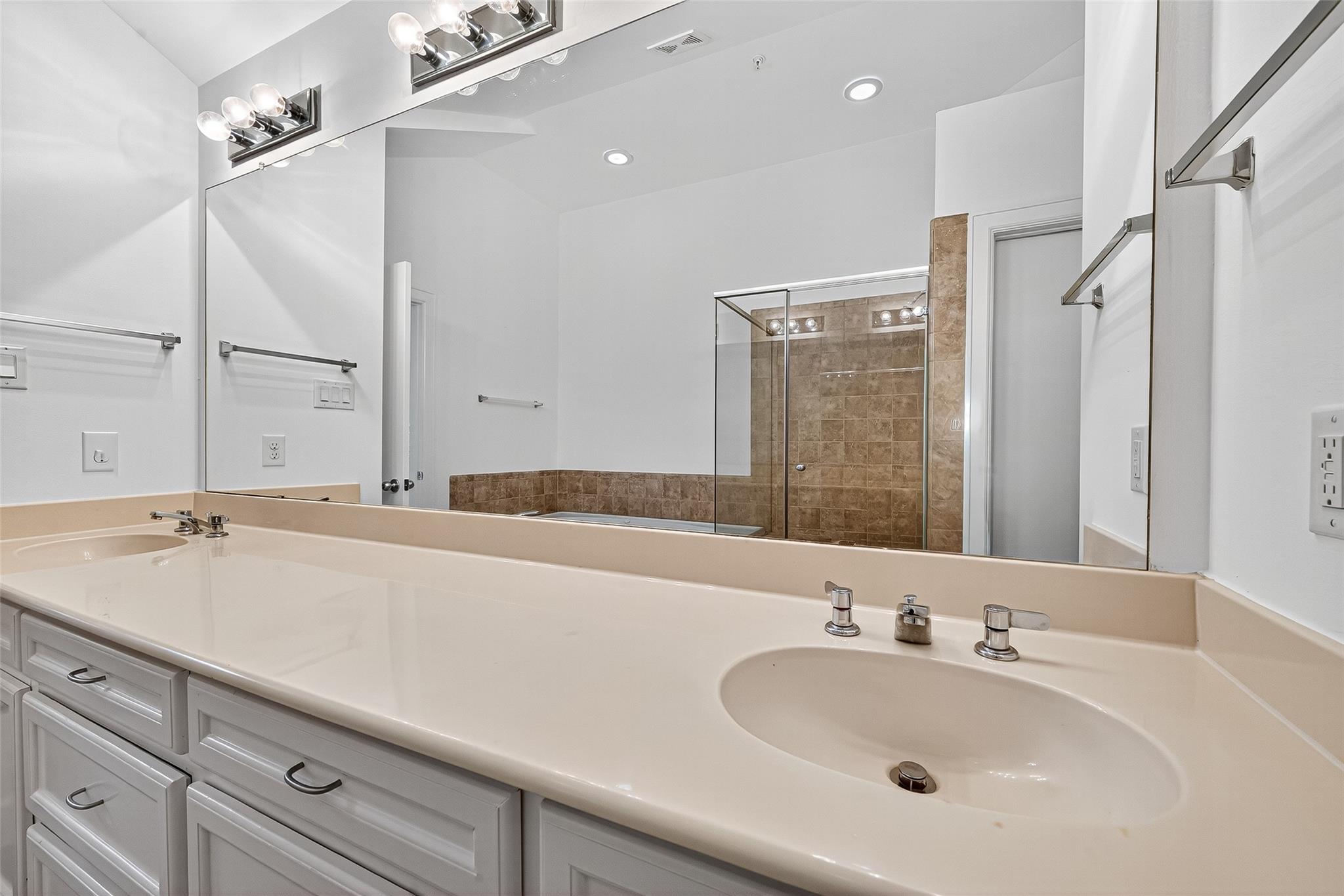 2710 Hullsmith Drive # 1303