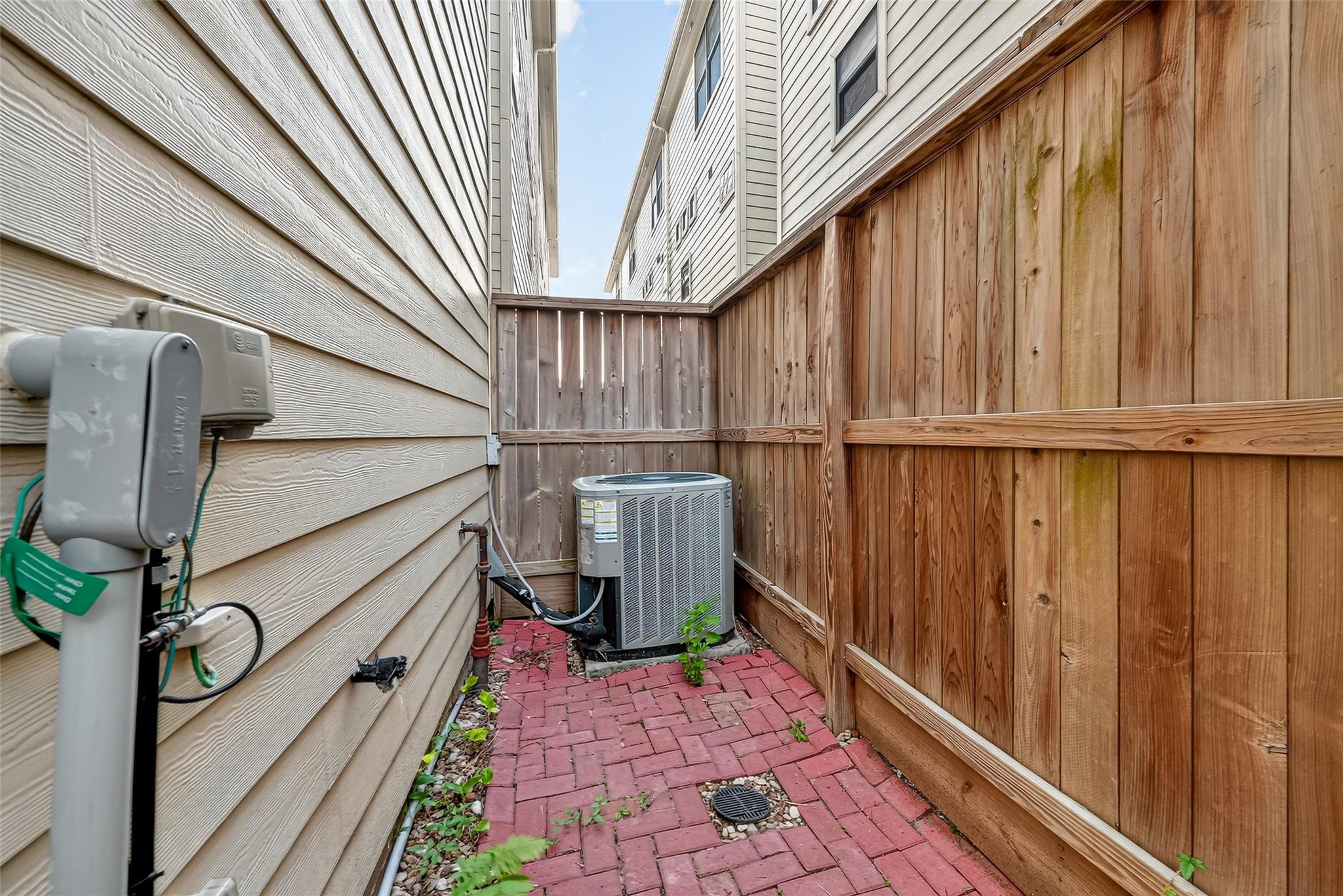 2710 Hullsmith Drive # 1303