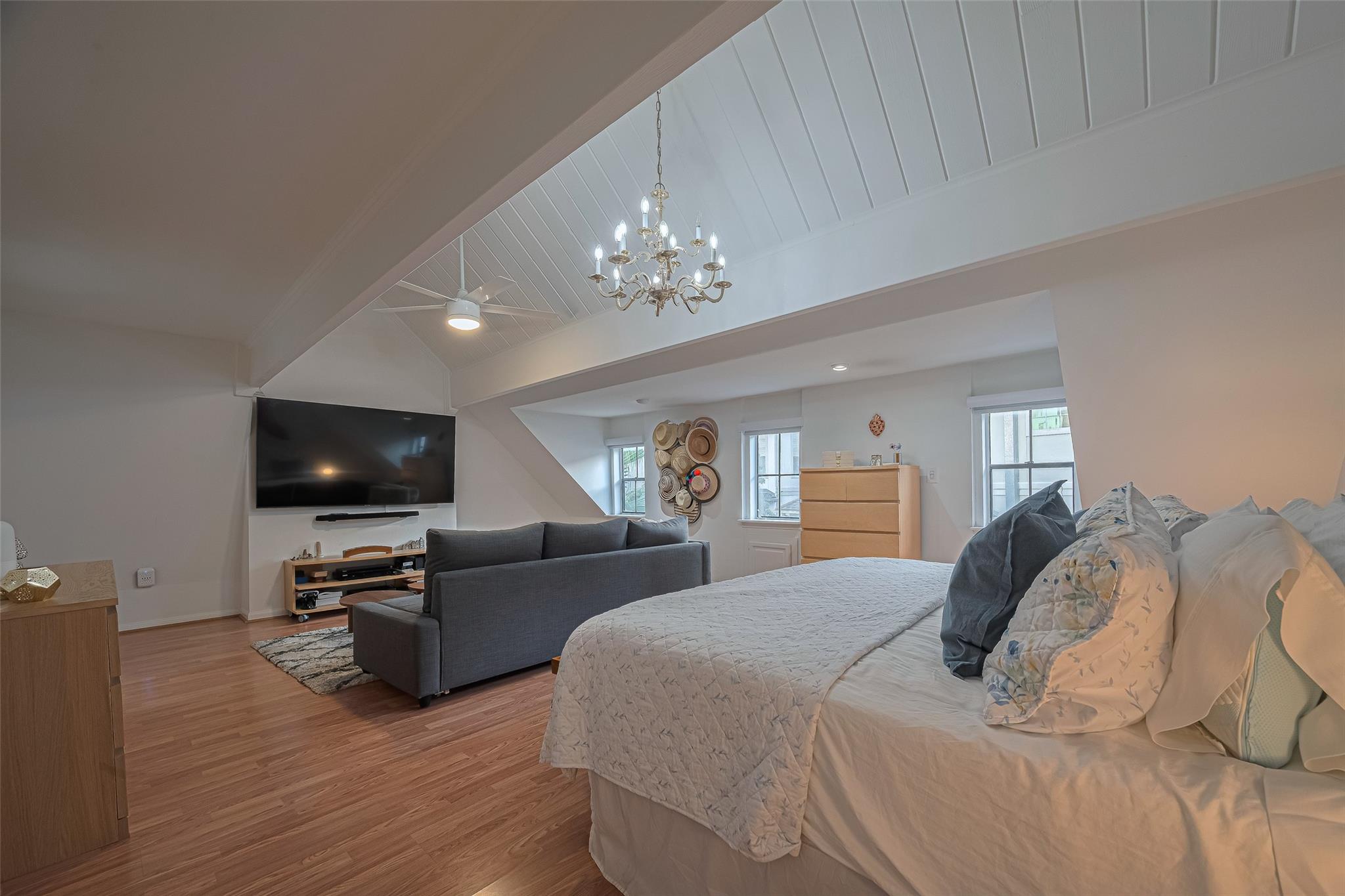 5368 Brownway Street # C32