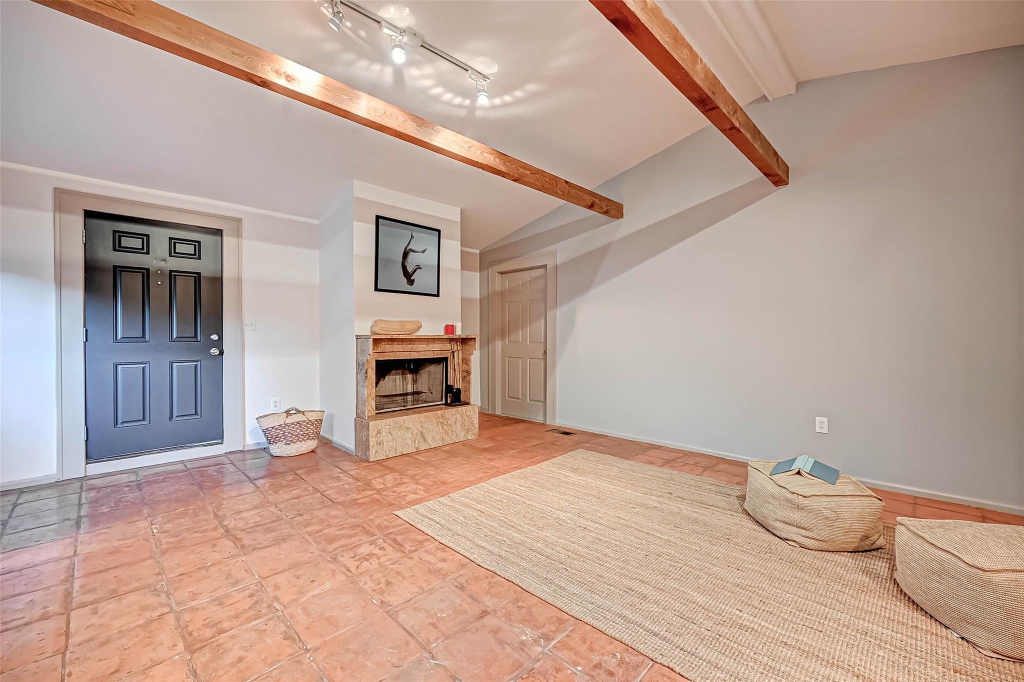 1612 W Alabama Street # B