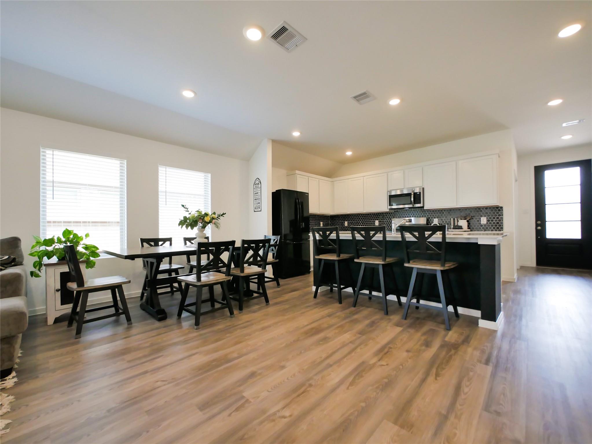 27230 Henley Ridge Drive # 4