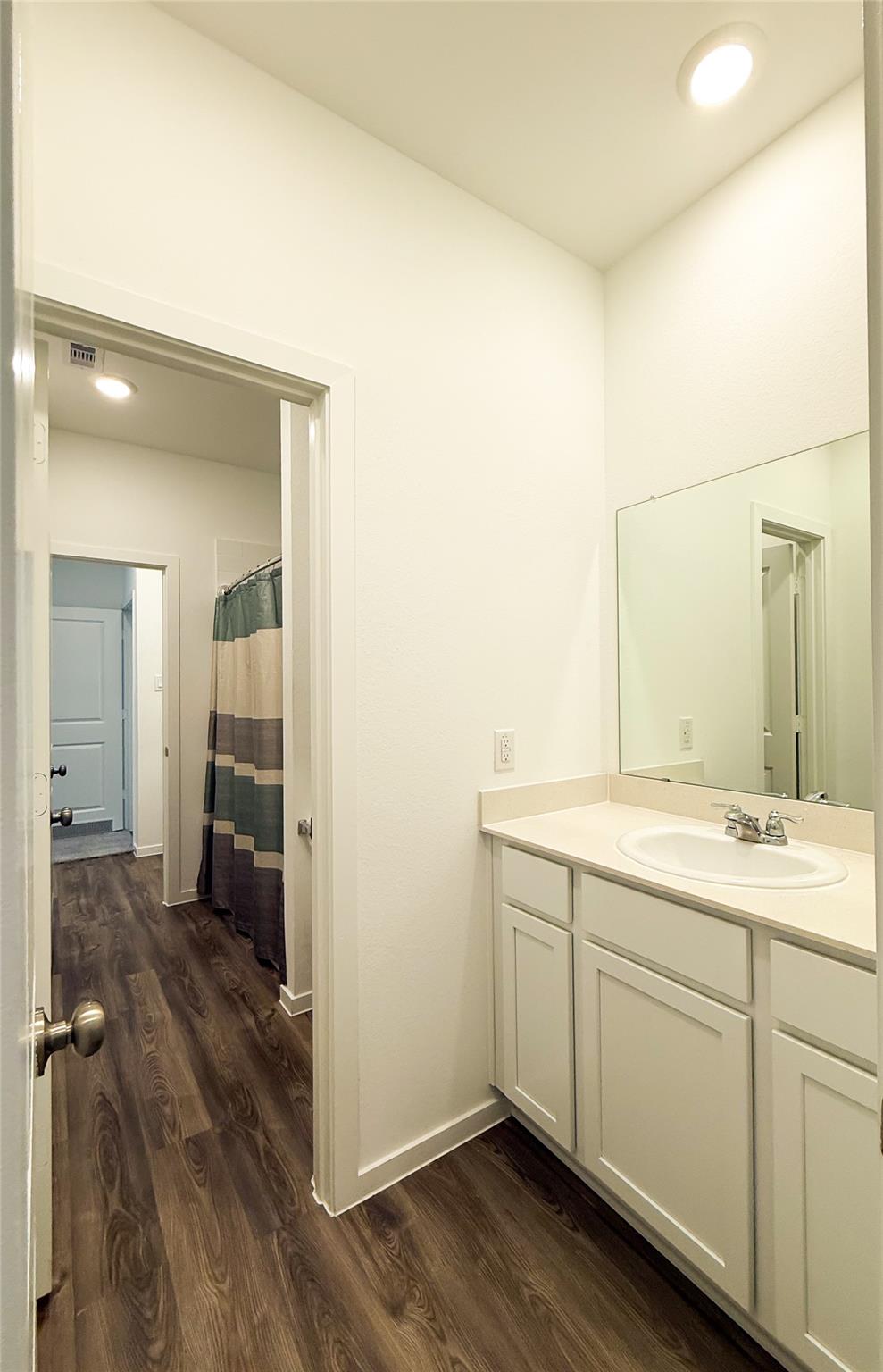 27230 Henley Ridge Drive # 4