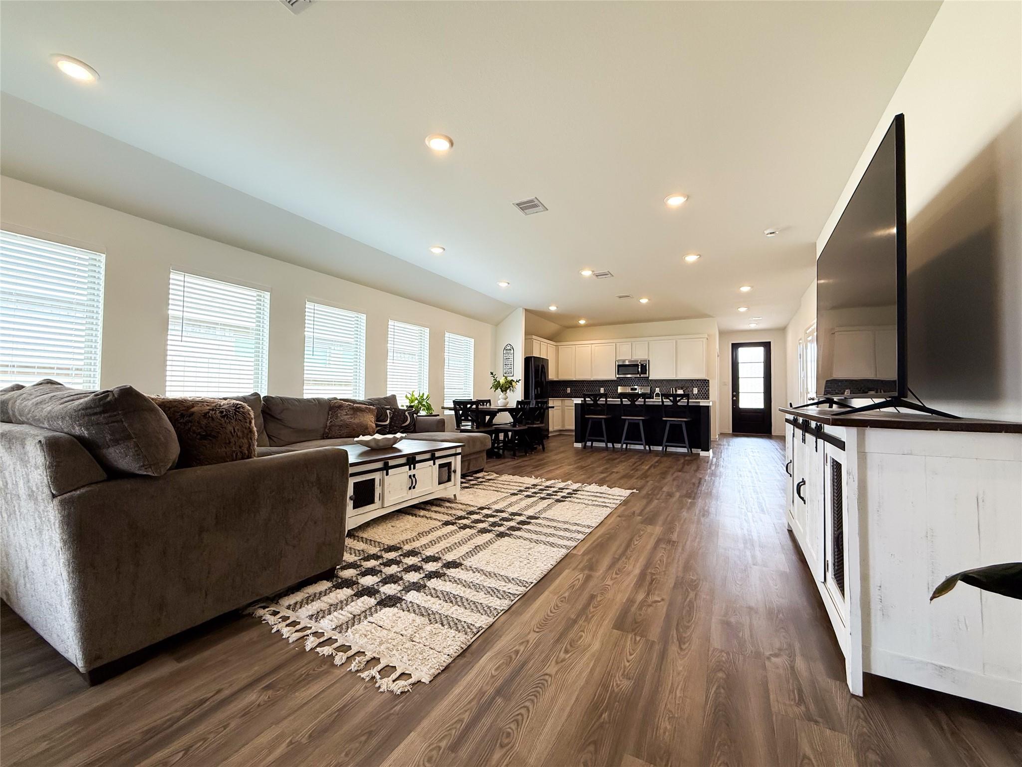 27230 Henley Ridge Drive # 4