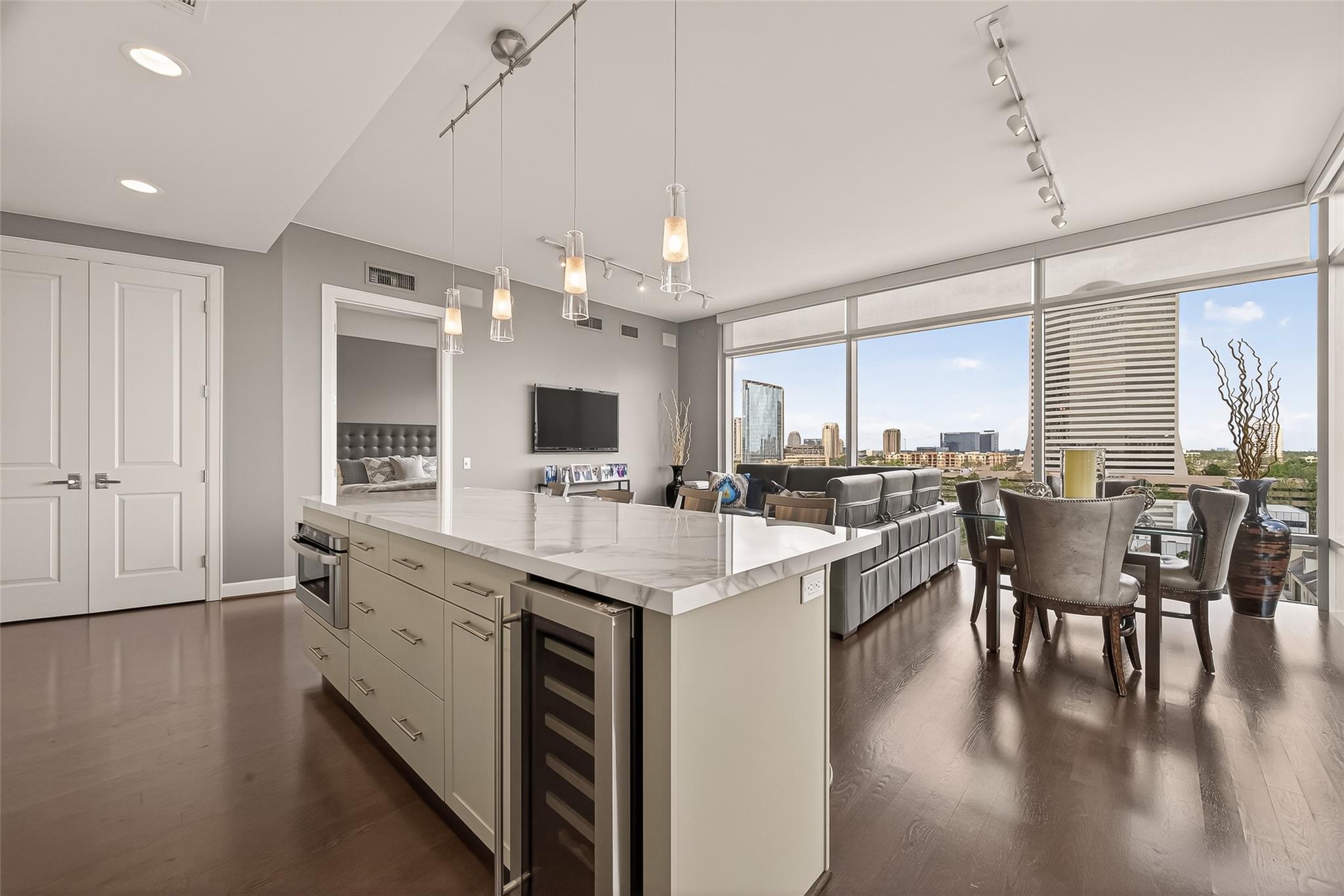 2207 Bancroft Street # 908