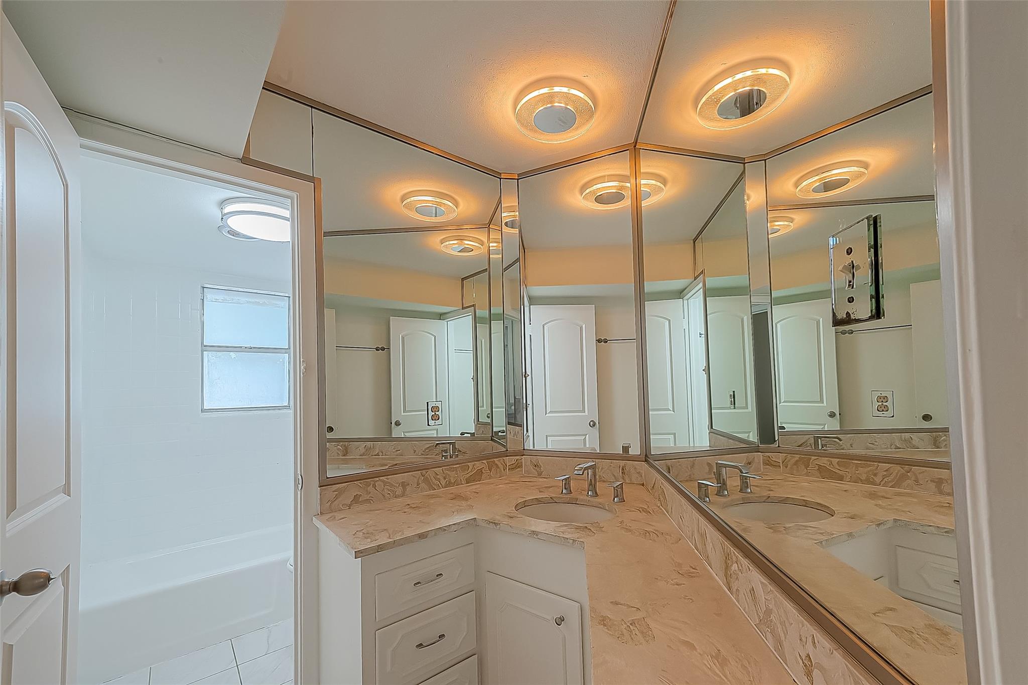 7600 Burgoyne Road # 248