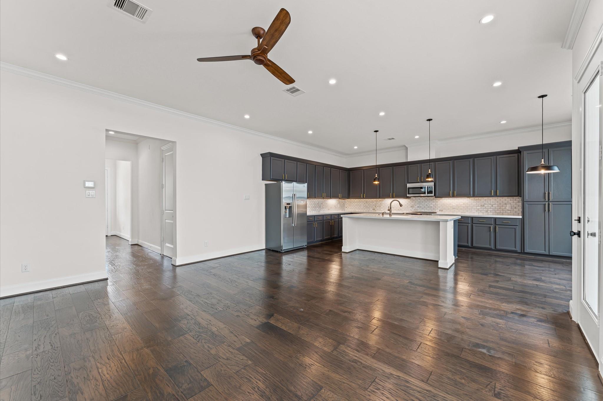8818 Hollywood Garden Lane