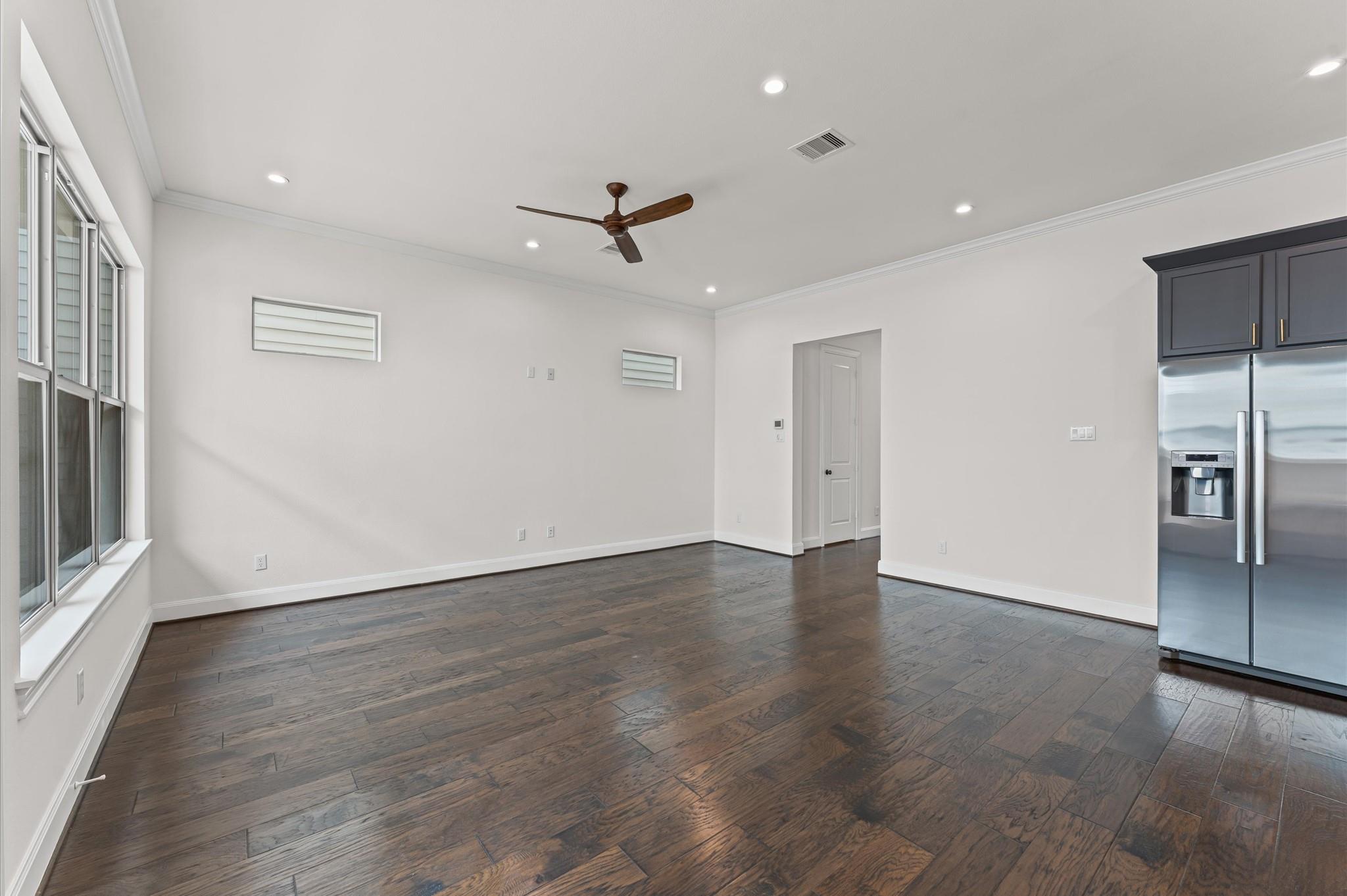 8818 Hollywood Garden Lane