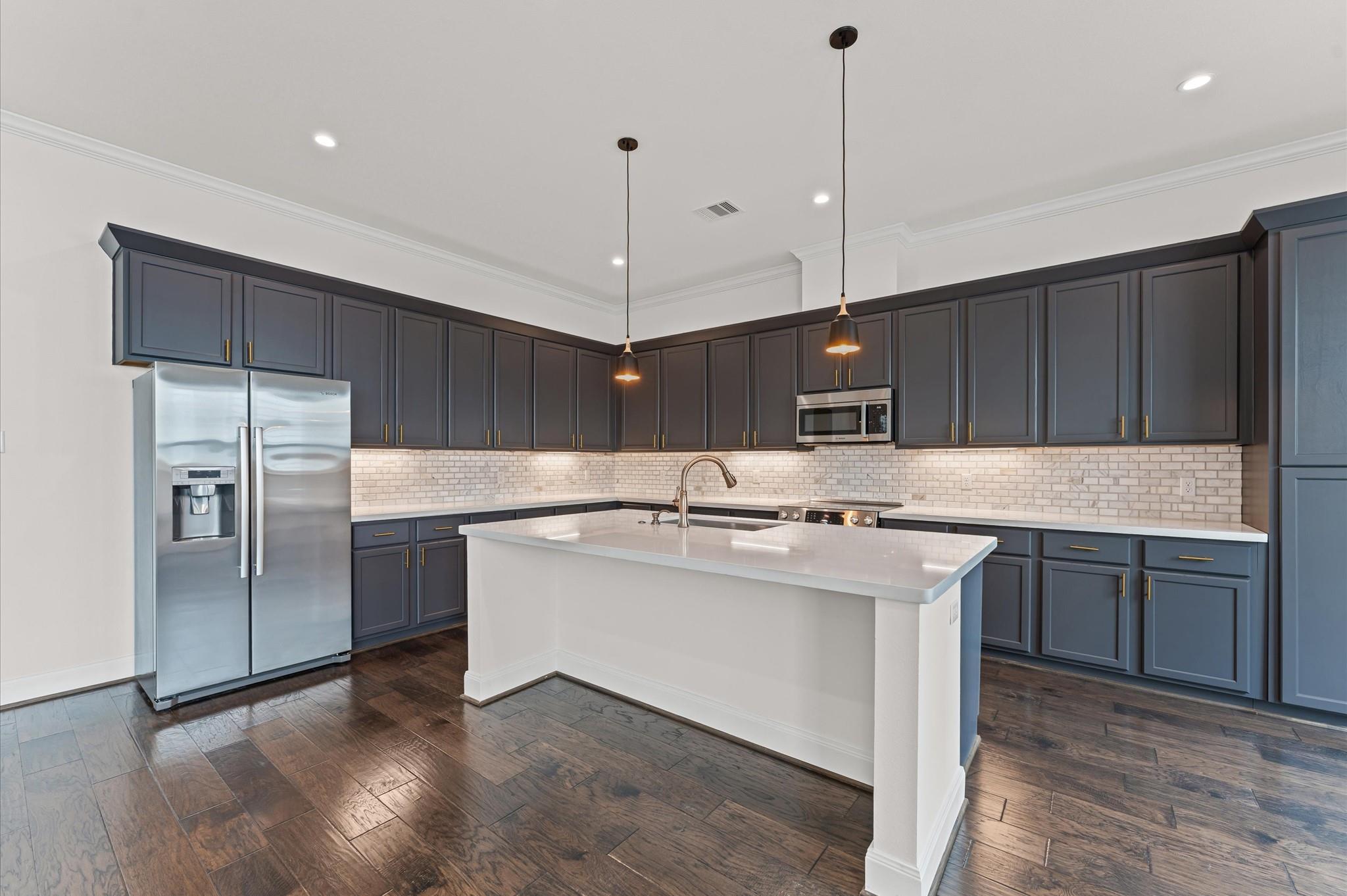 8806 Hollywood Garden Lane Lane