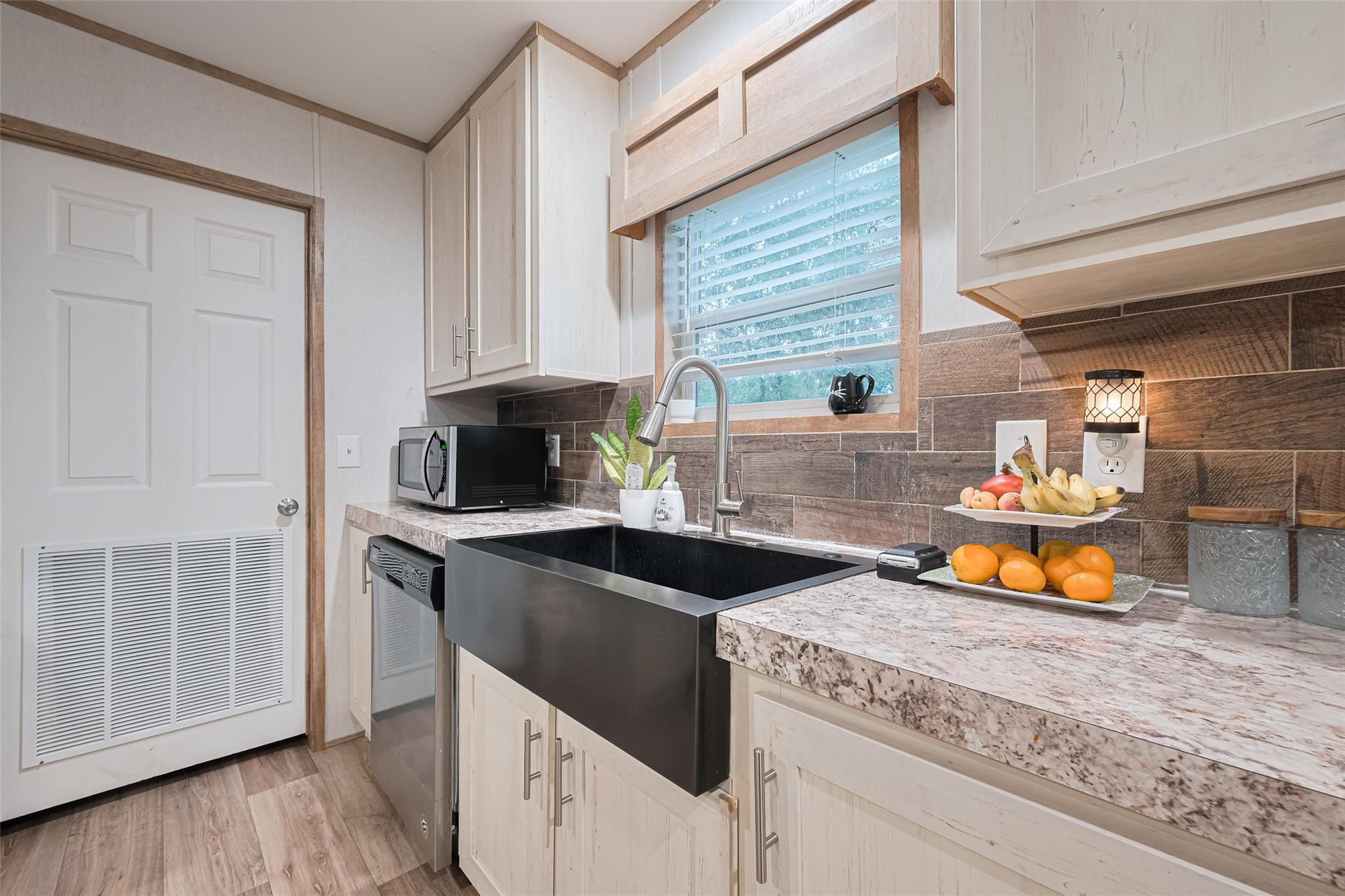 101 County Road 3189b