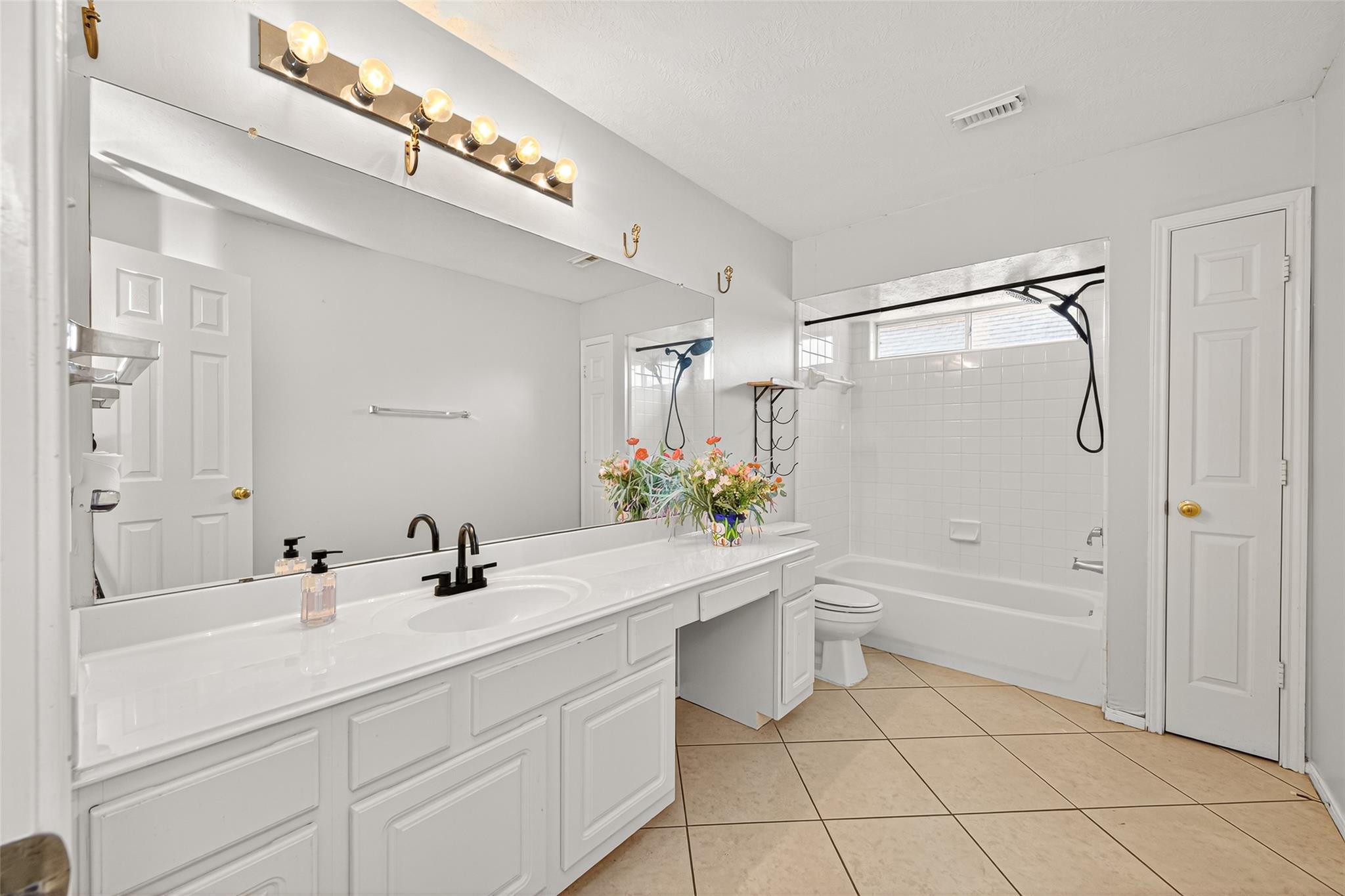 17410 Pikes Peek Court