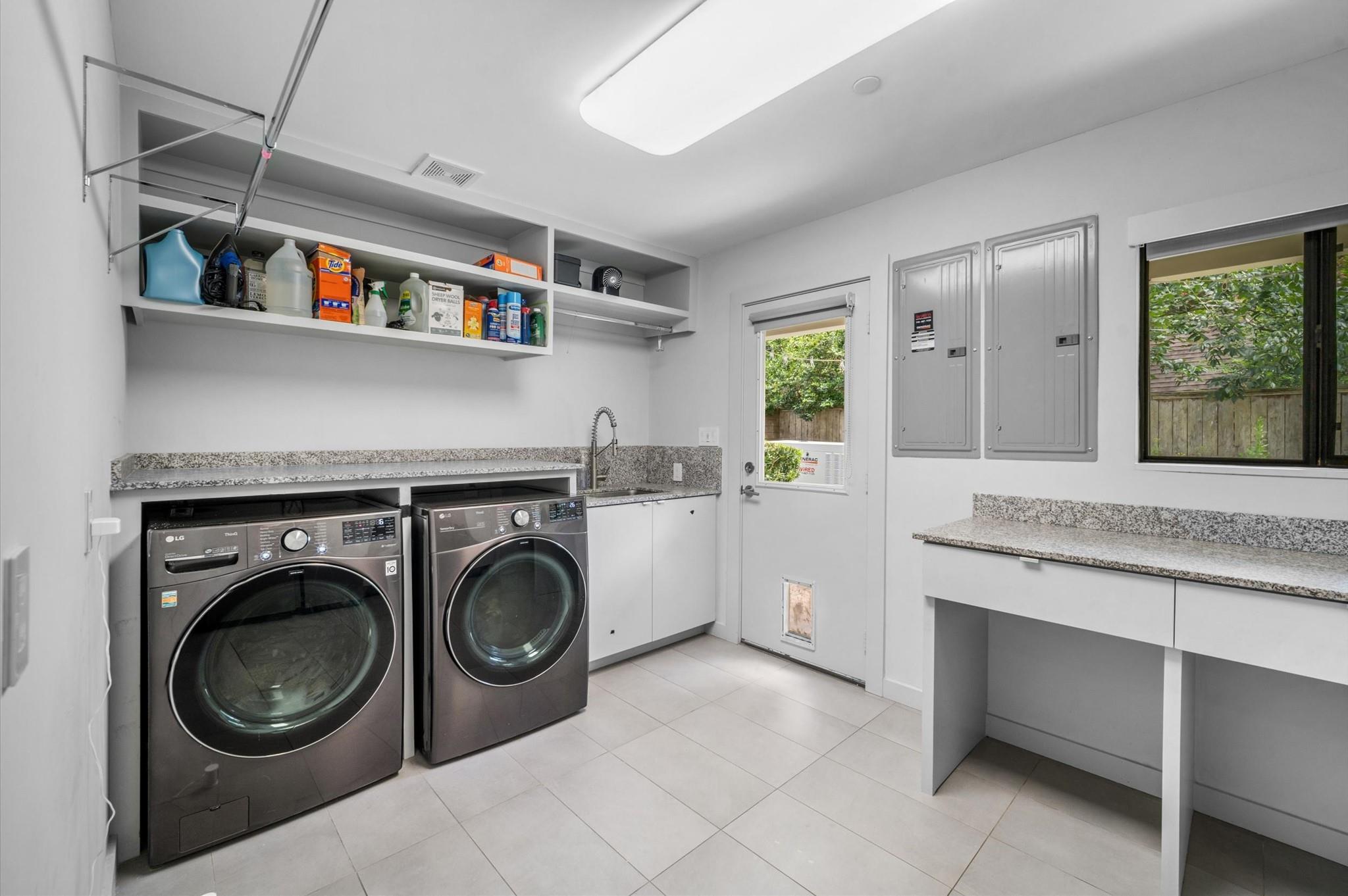10 Inwood Oaks Drive