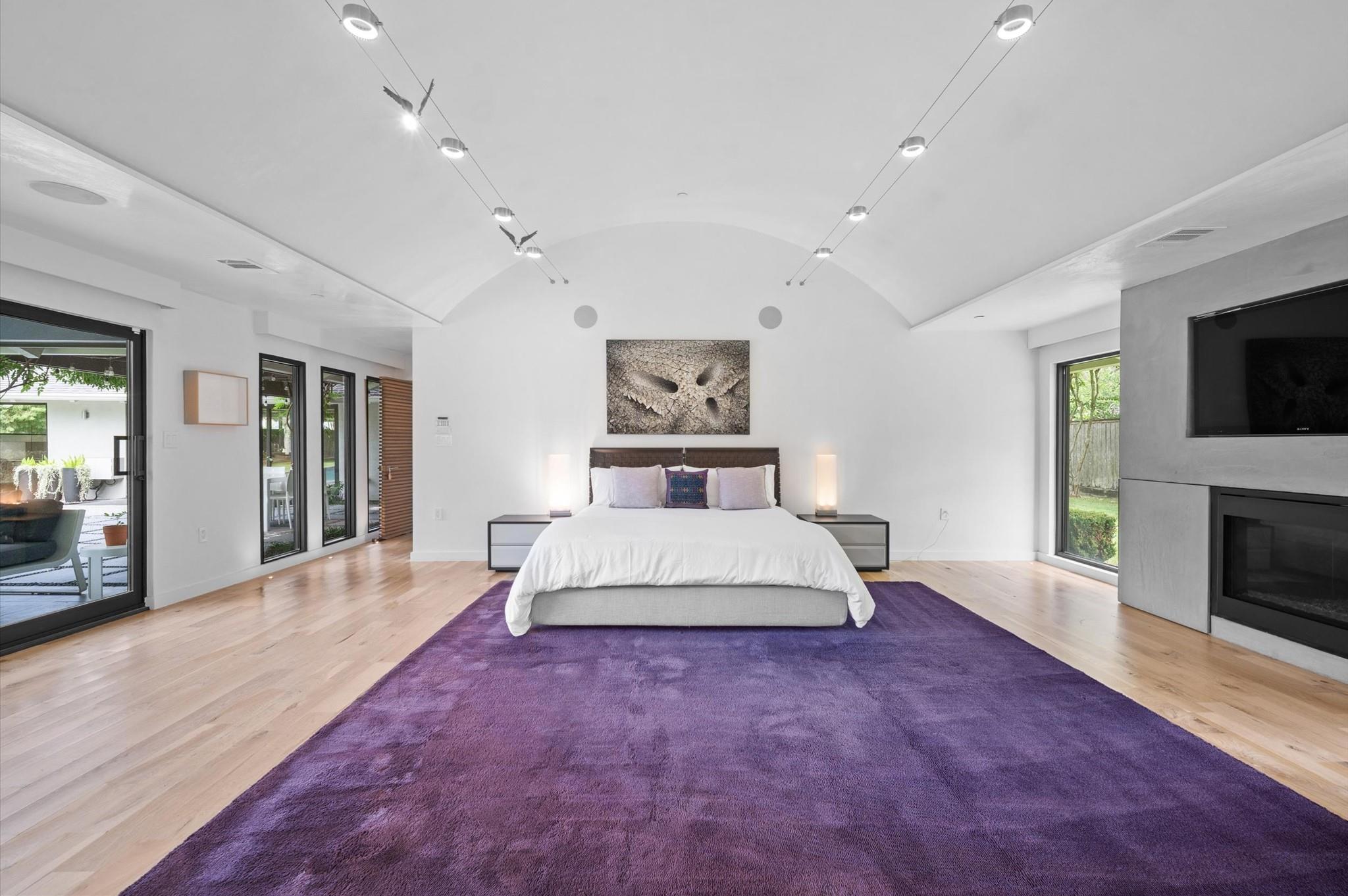 10 Inwood Oaks Drive