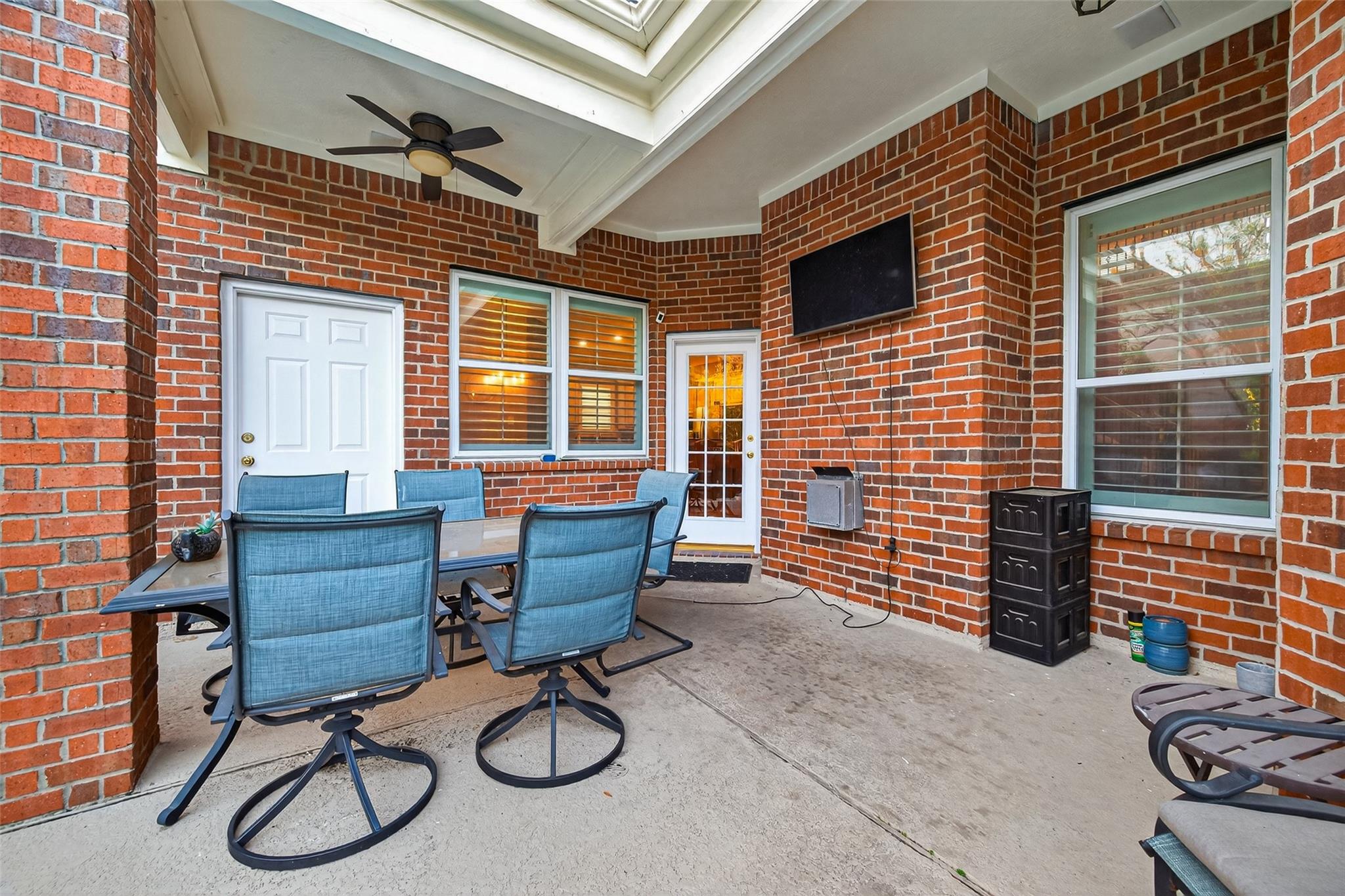 5349 Val Verde Street