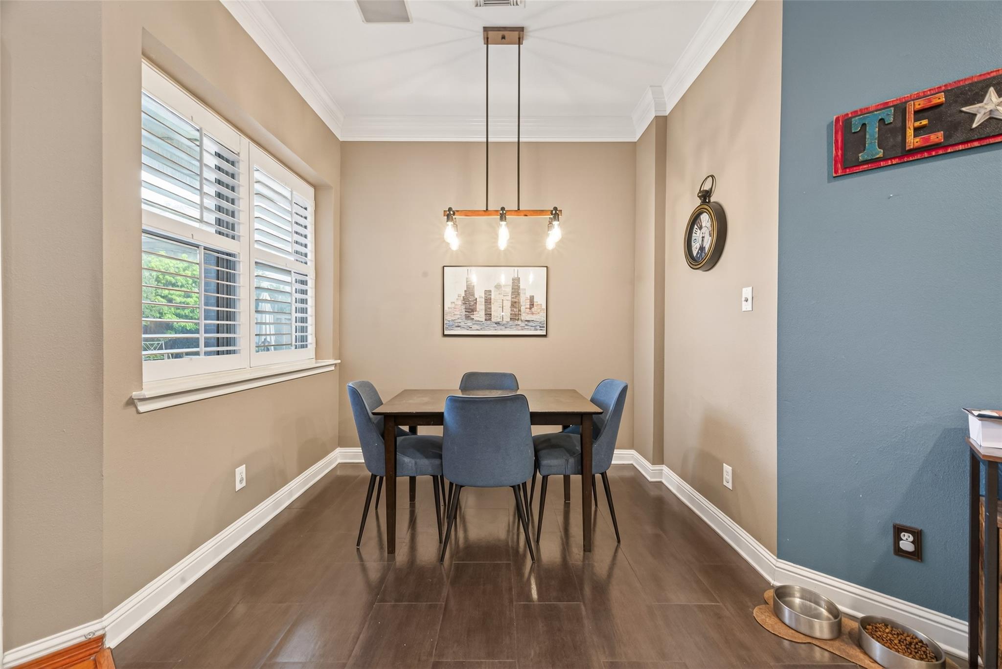 5349 Val Verde Street