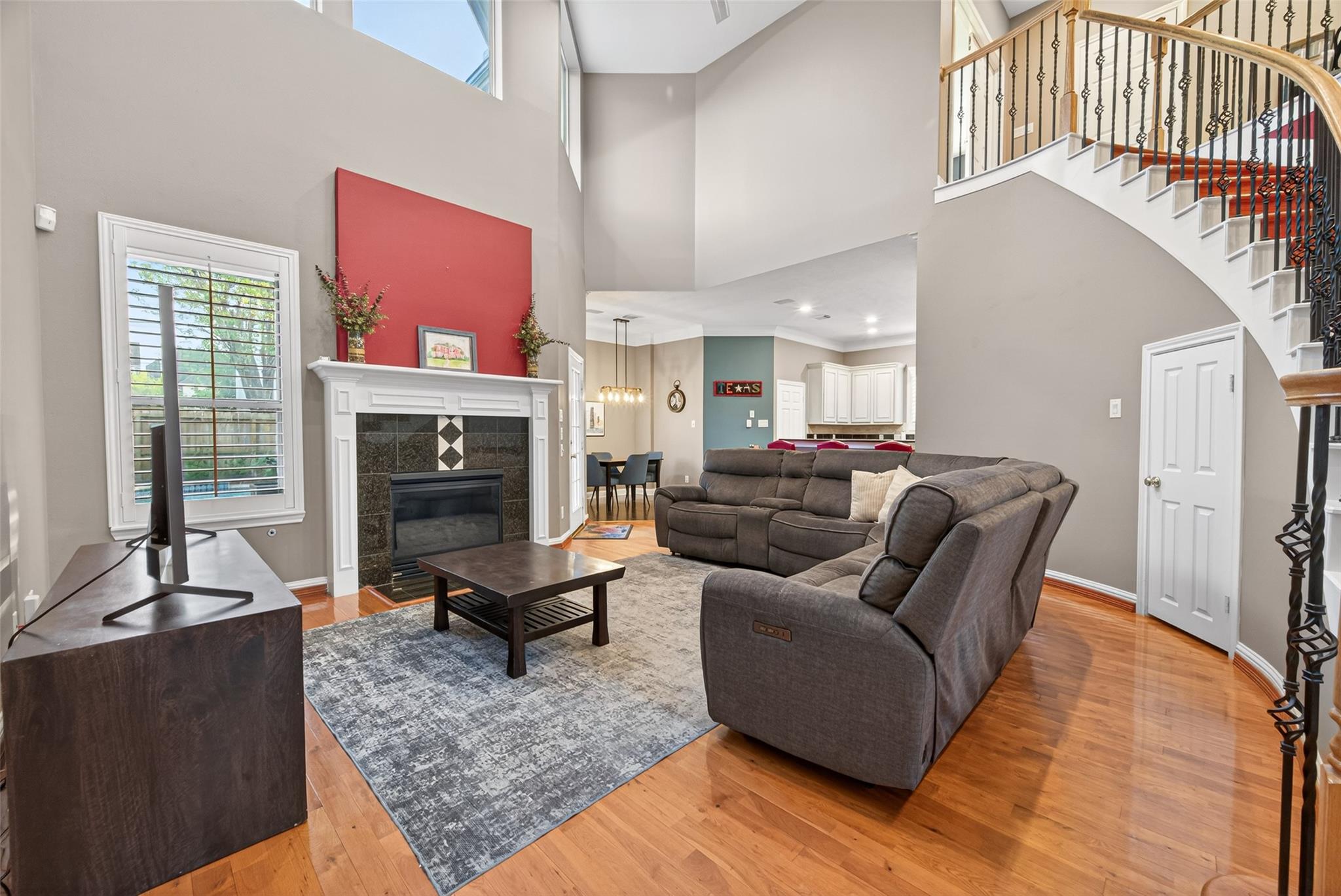 5349 Val Verde Street