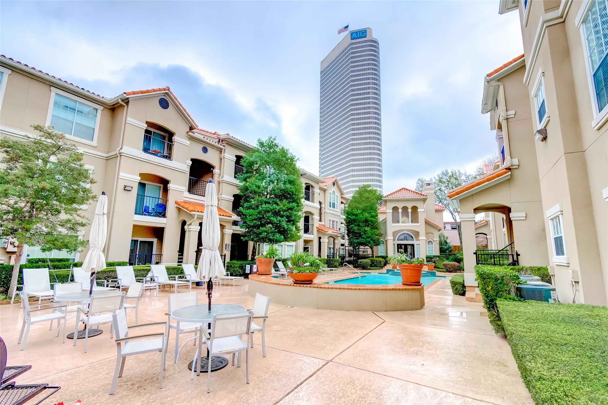 3231 Allen Parkway # 1306