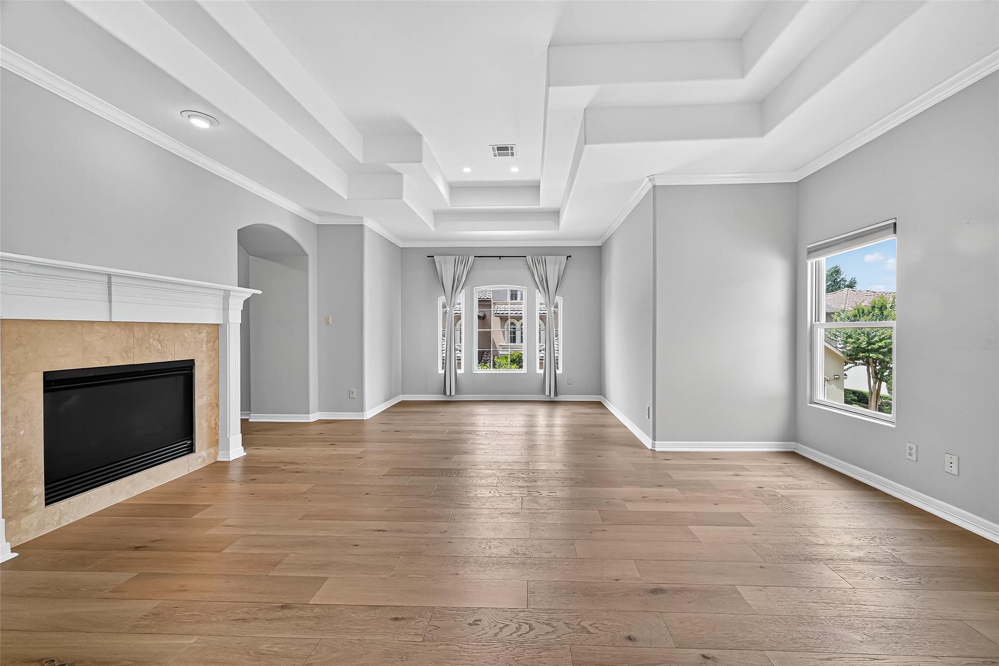2731 Stuart Manor