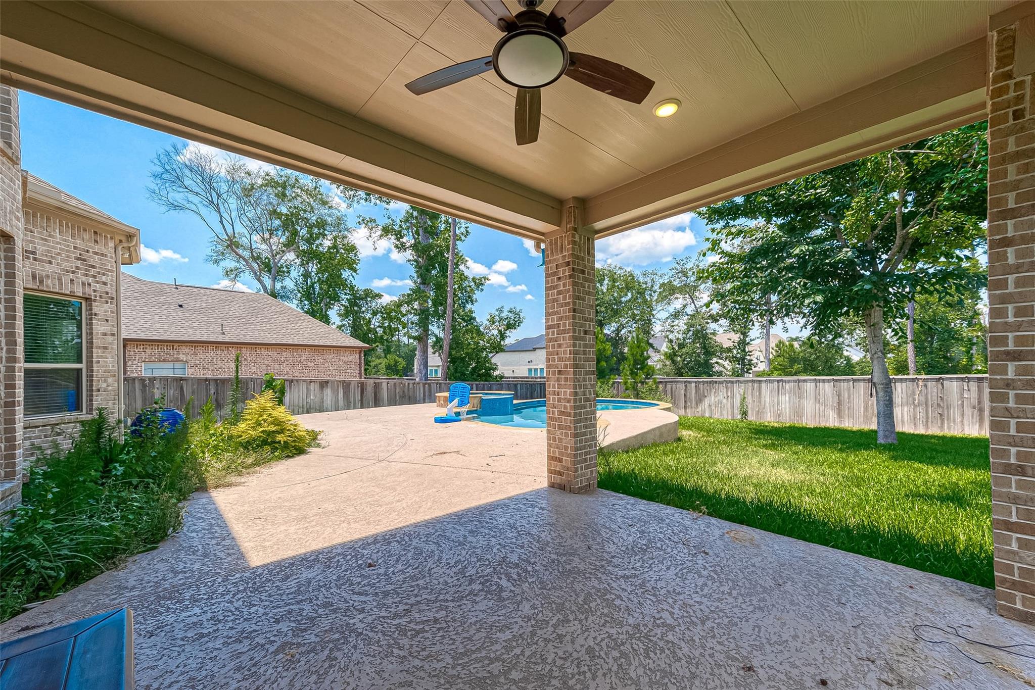 115 N Winter Sunrise Circle