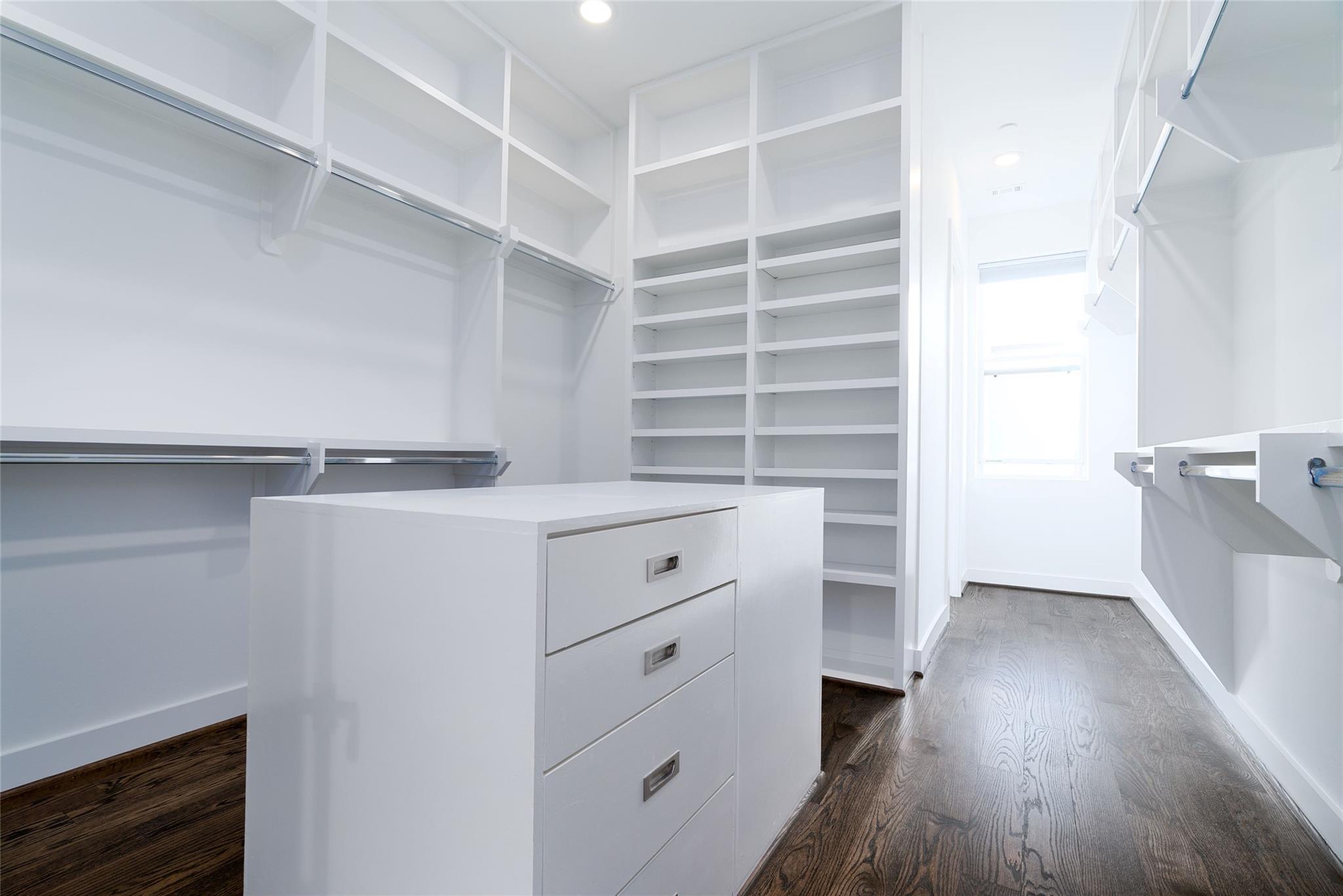 5857 E Post Oak Lane