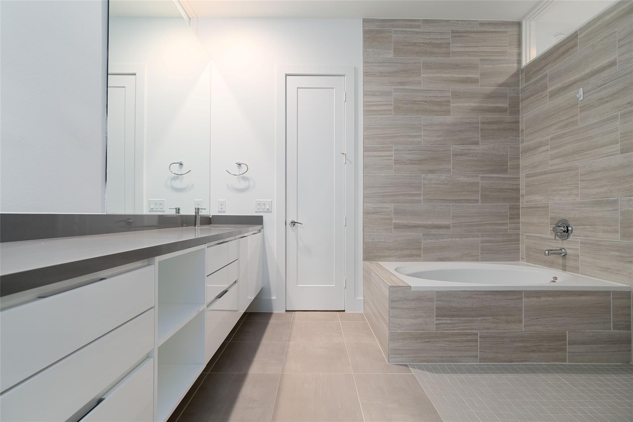 5857 E Post Oak Lane