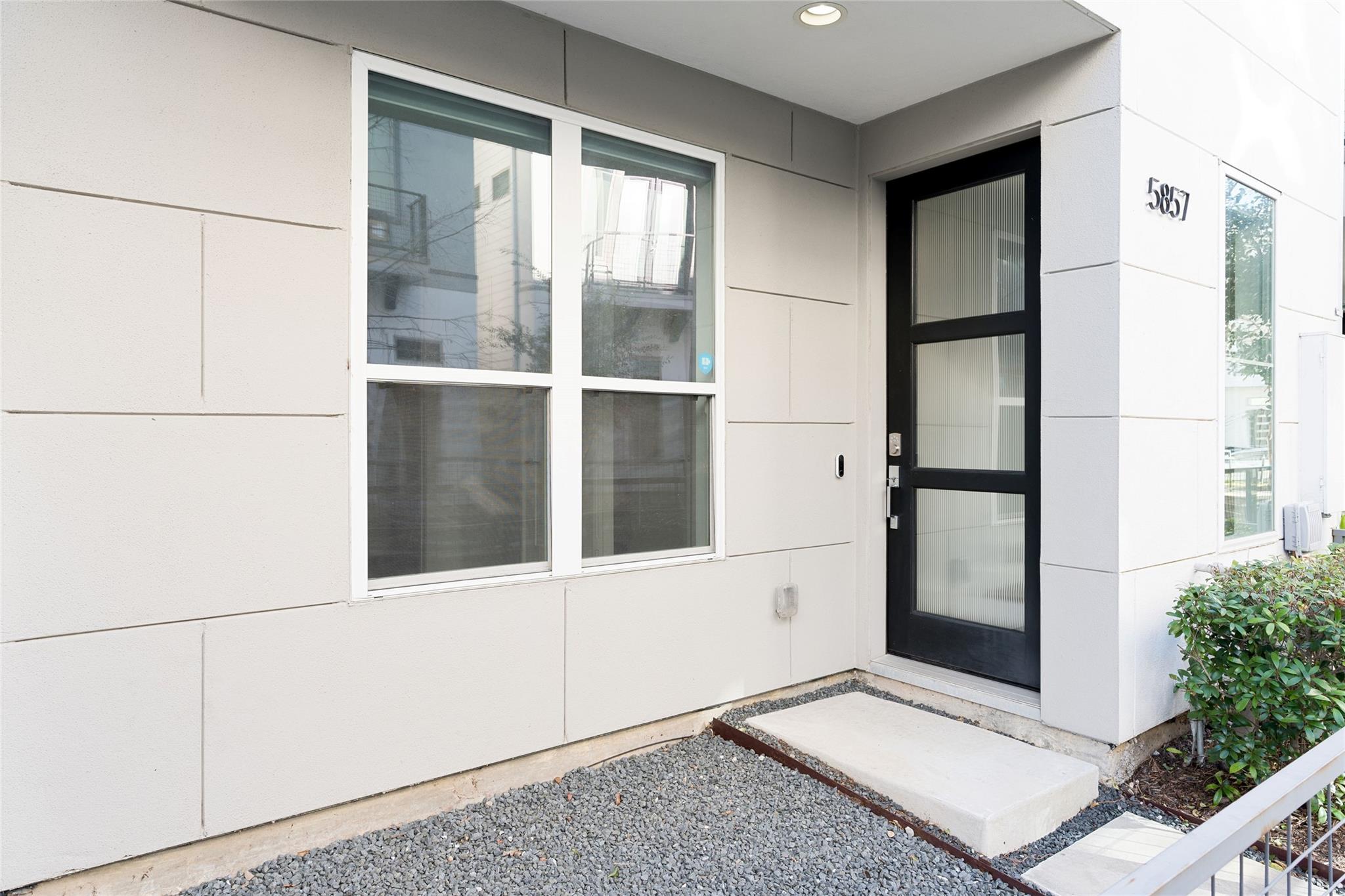 5857 E Post Oak Lane