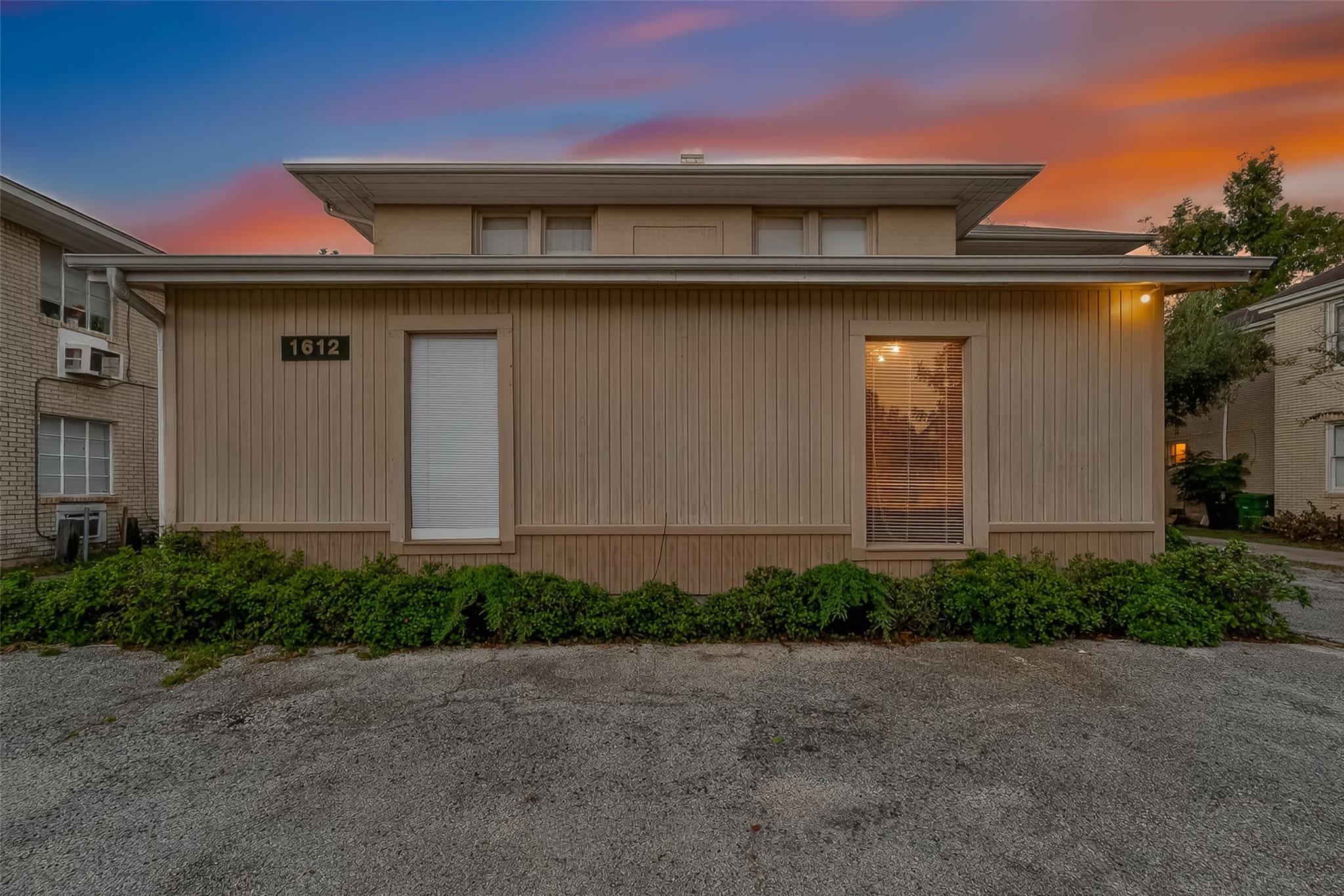 1612 W Alabama Street Unit: ABCD