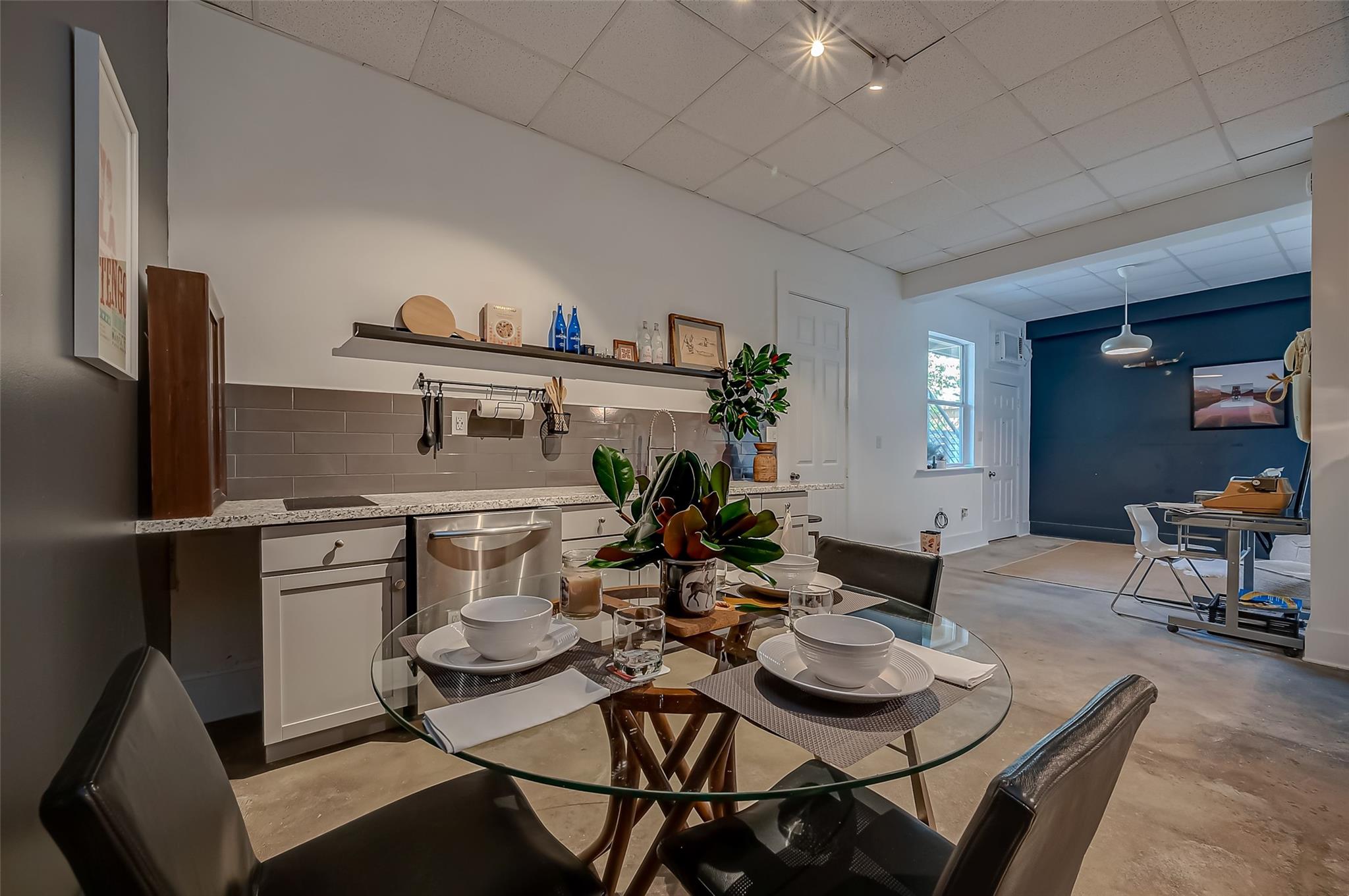 1612 W Alabama Street Unit: ABCD