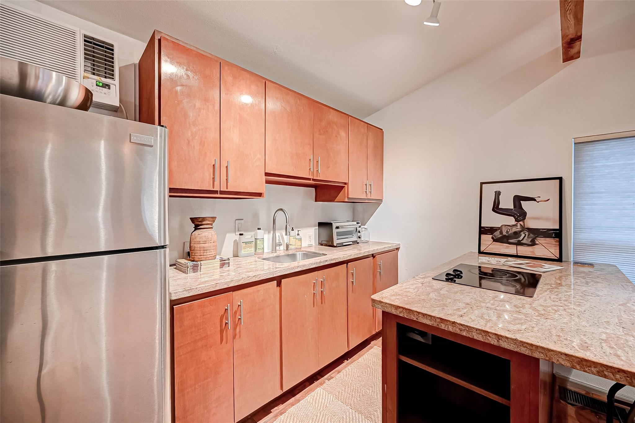 1612 W Alabama Street Unit: ABCD
