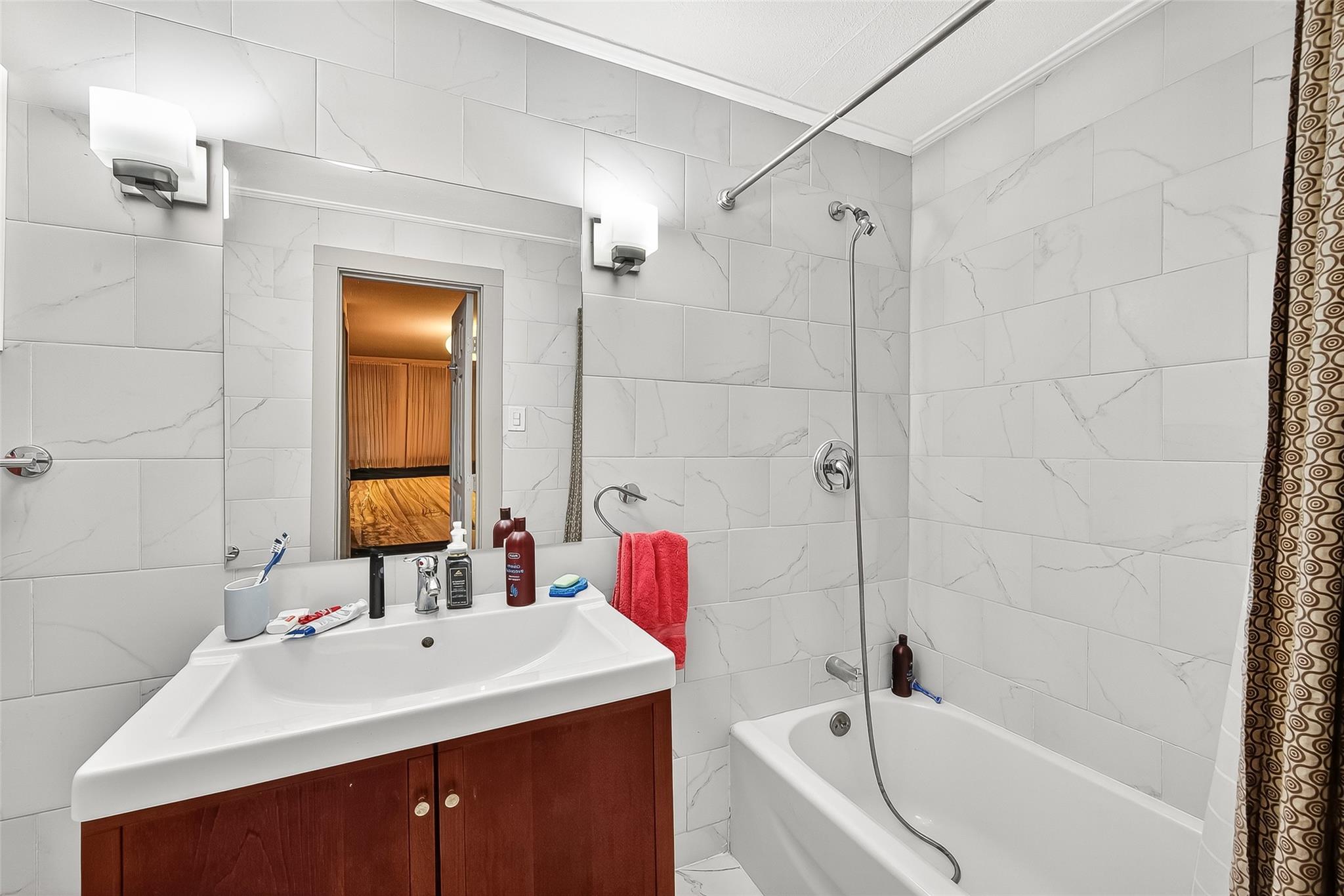 1612 W Alabama Street Unit: ABCD