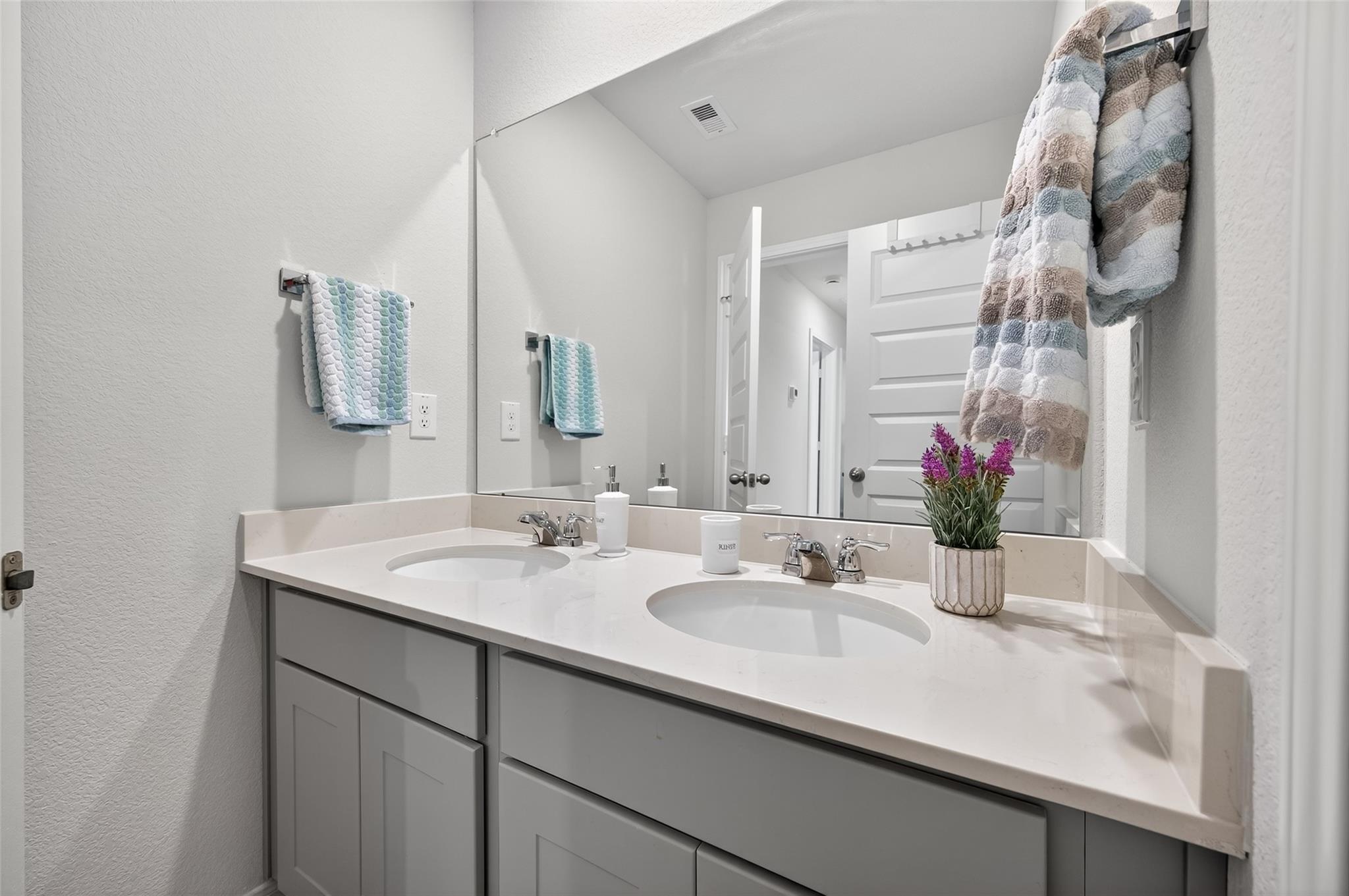 8453 Sweet Cherry Lane