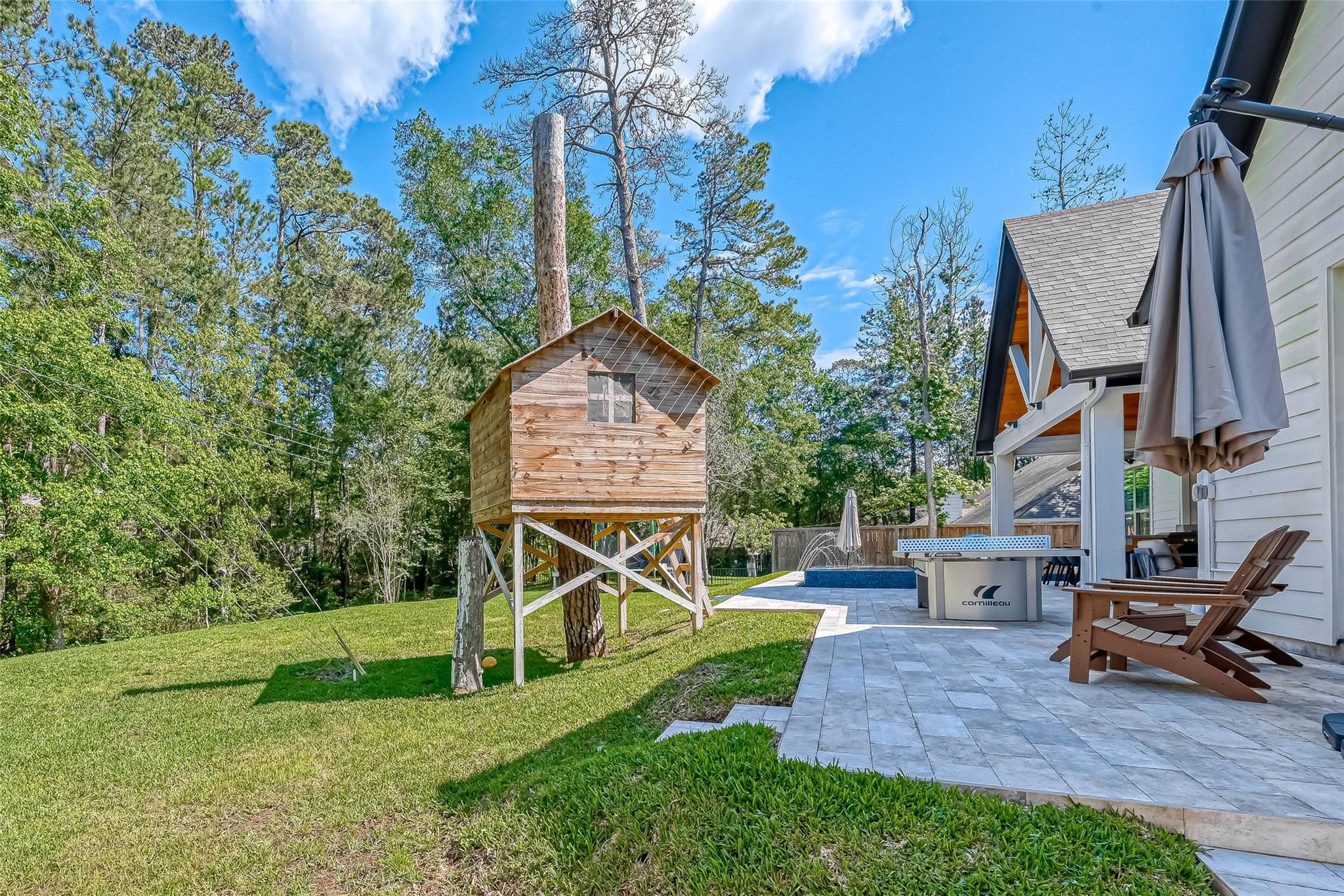 2407 Chantilly Lane