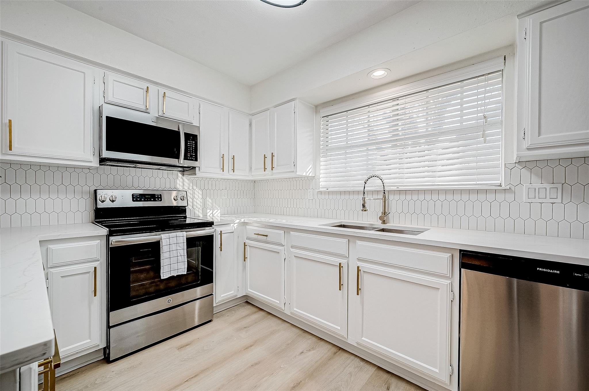 22615 Powell House Lane