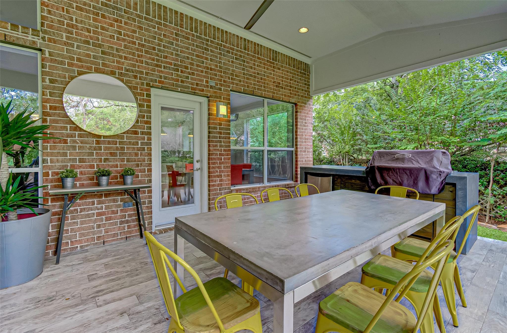 3 Vincent Court