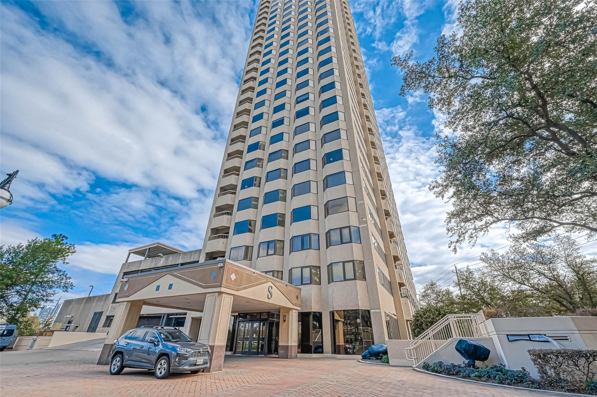 2001 Holcombe Boulevard # 401