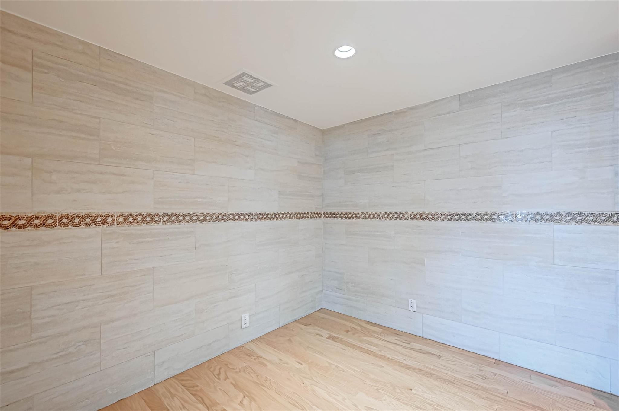 2001 Holcombe Boulevard # 401
