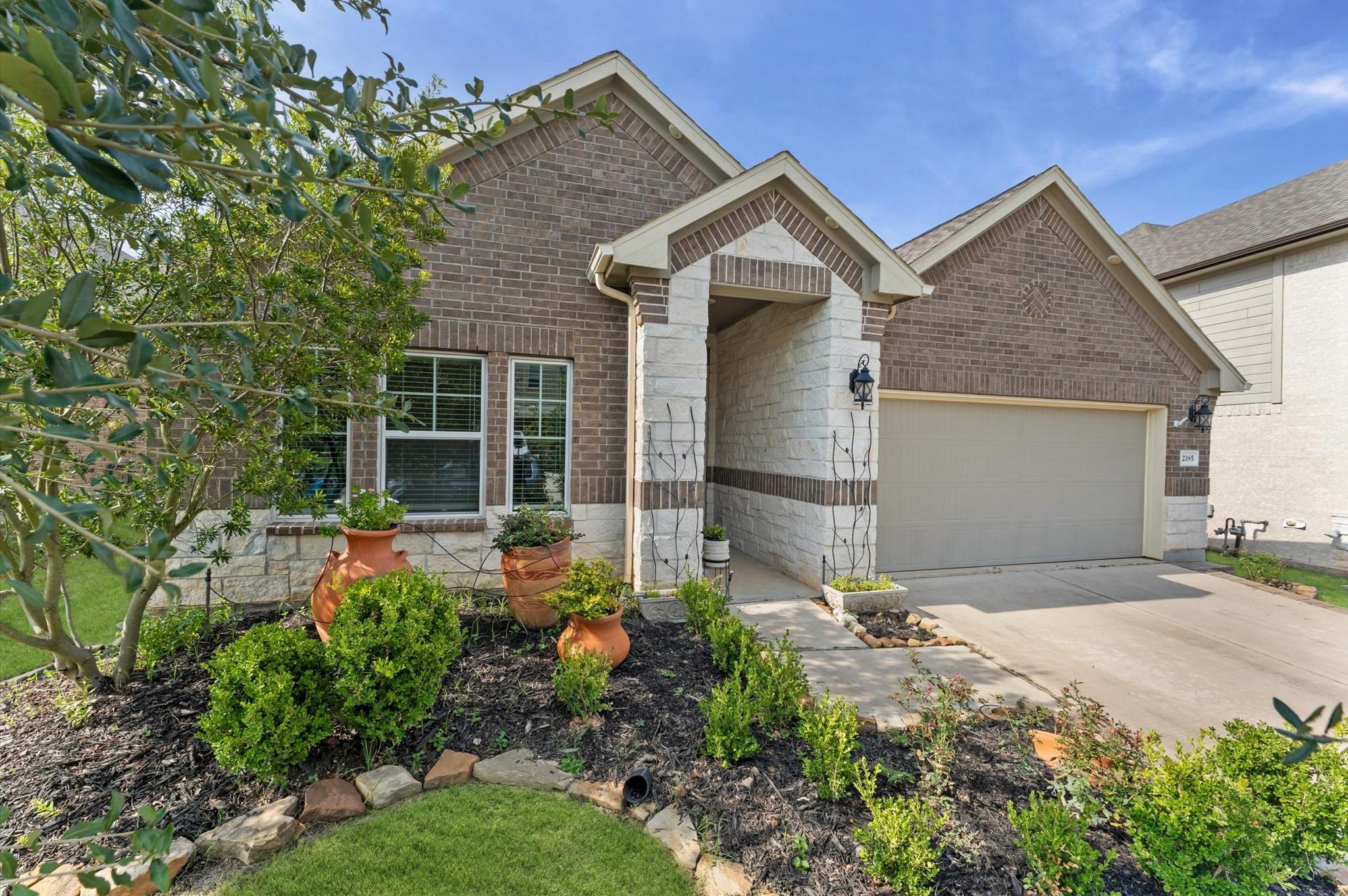 2185 Woodland Pine Drive