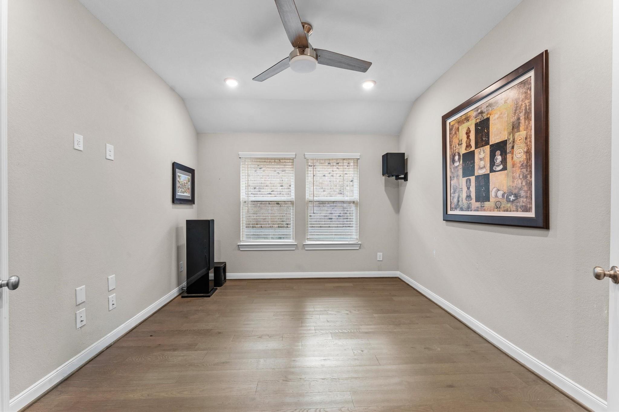 2185 Woodland Pine Drive