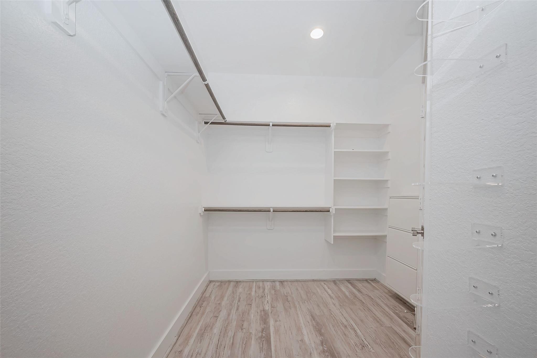 10014 Granary Drive