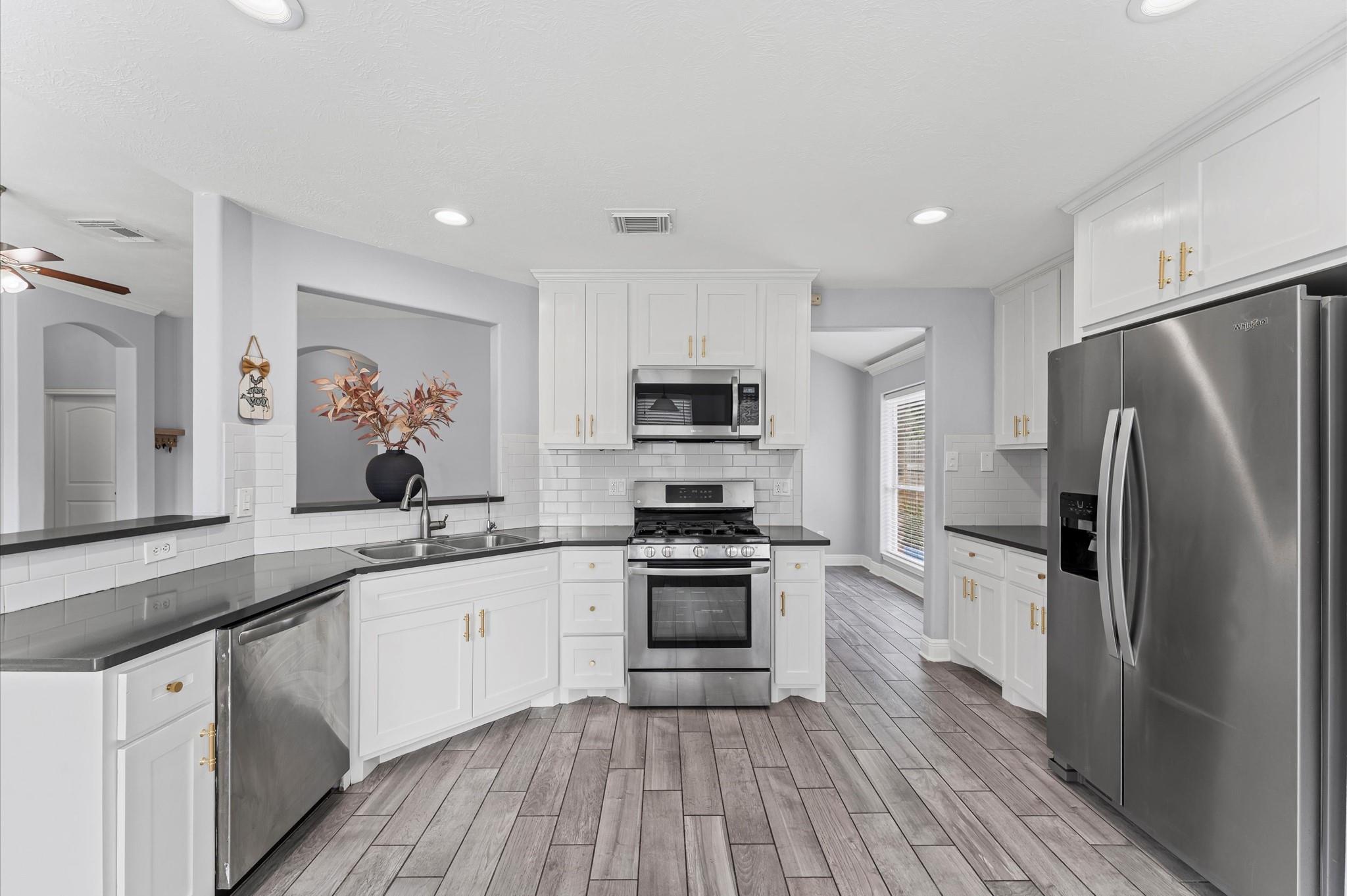 6218 Knollwood Trail