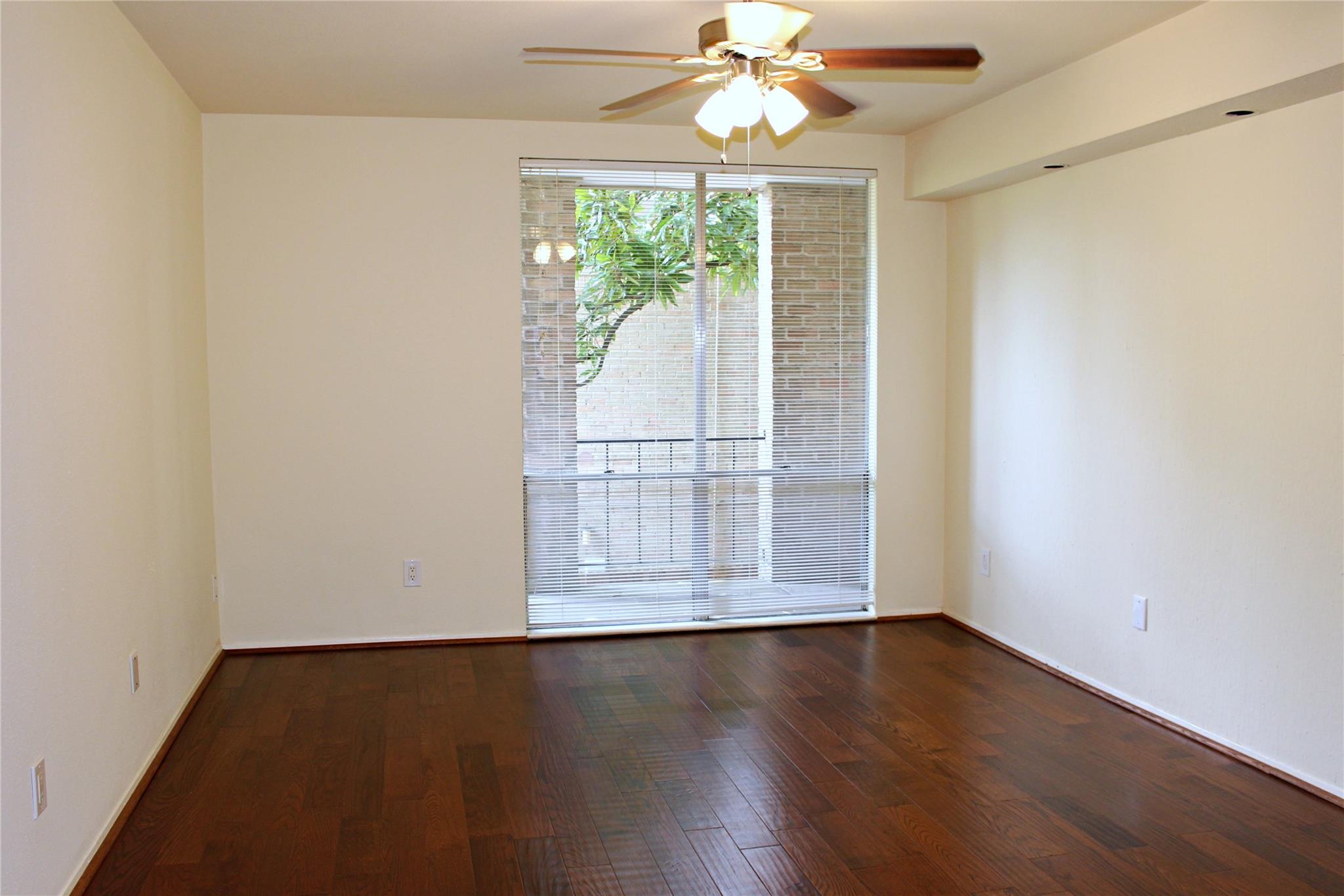4635 Wild Indigo Street # 515