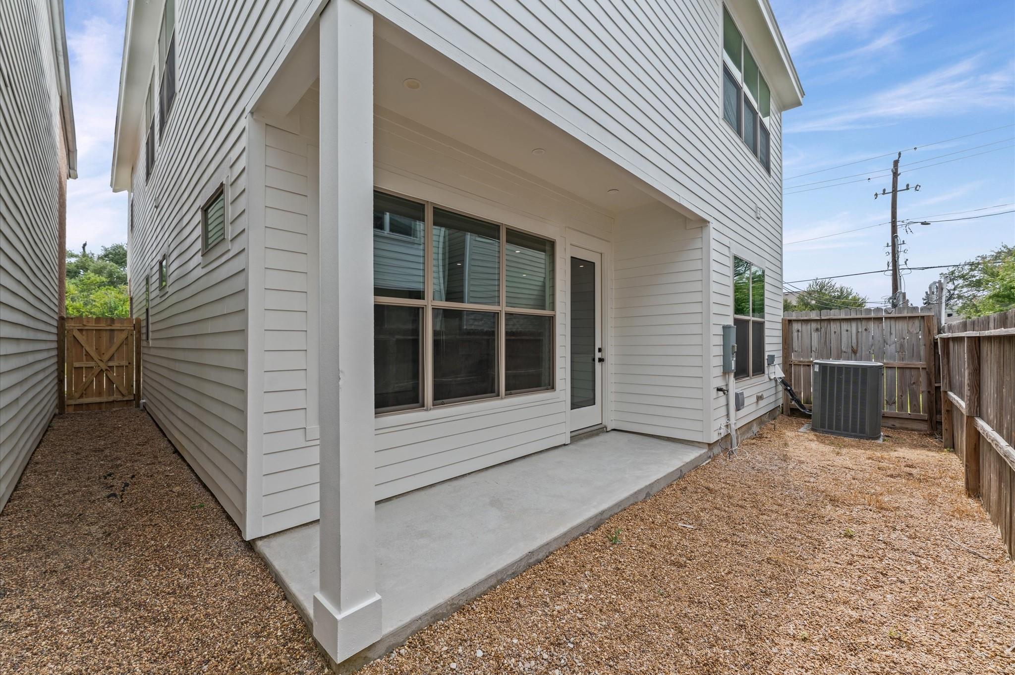 8814 Hollywood Garden Lane, Houston