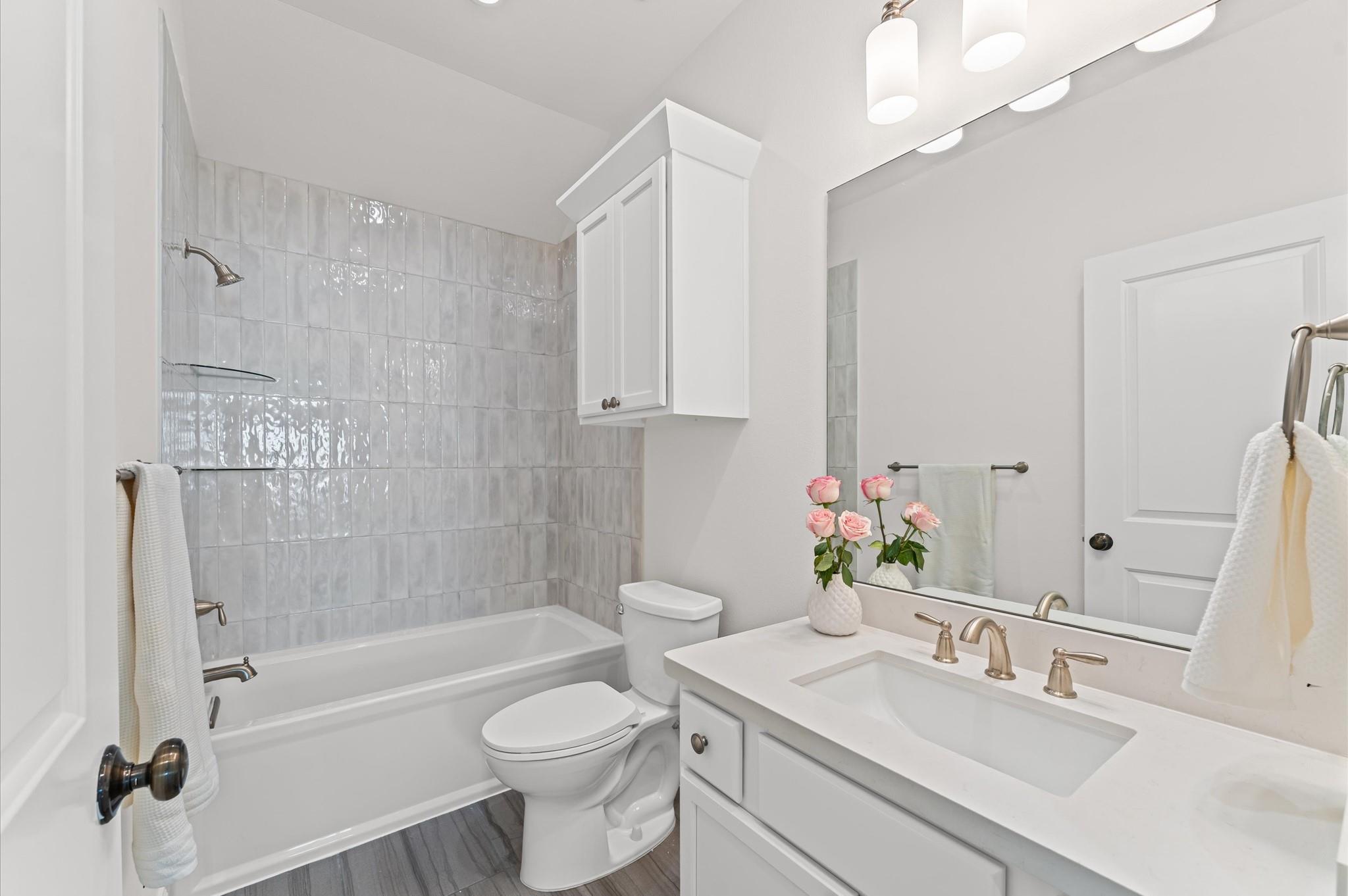 8814 Hollywood Garden Lane, Houston