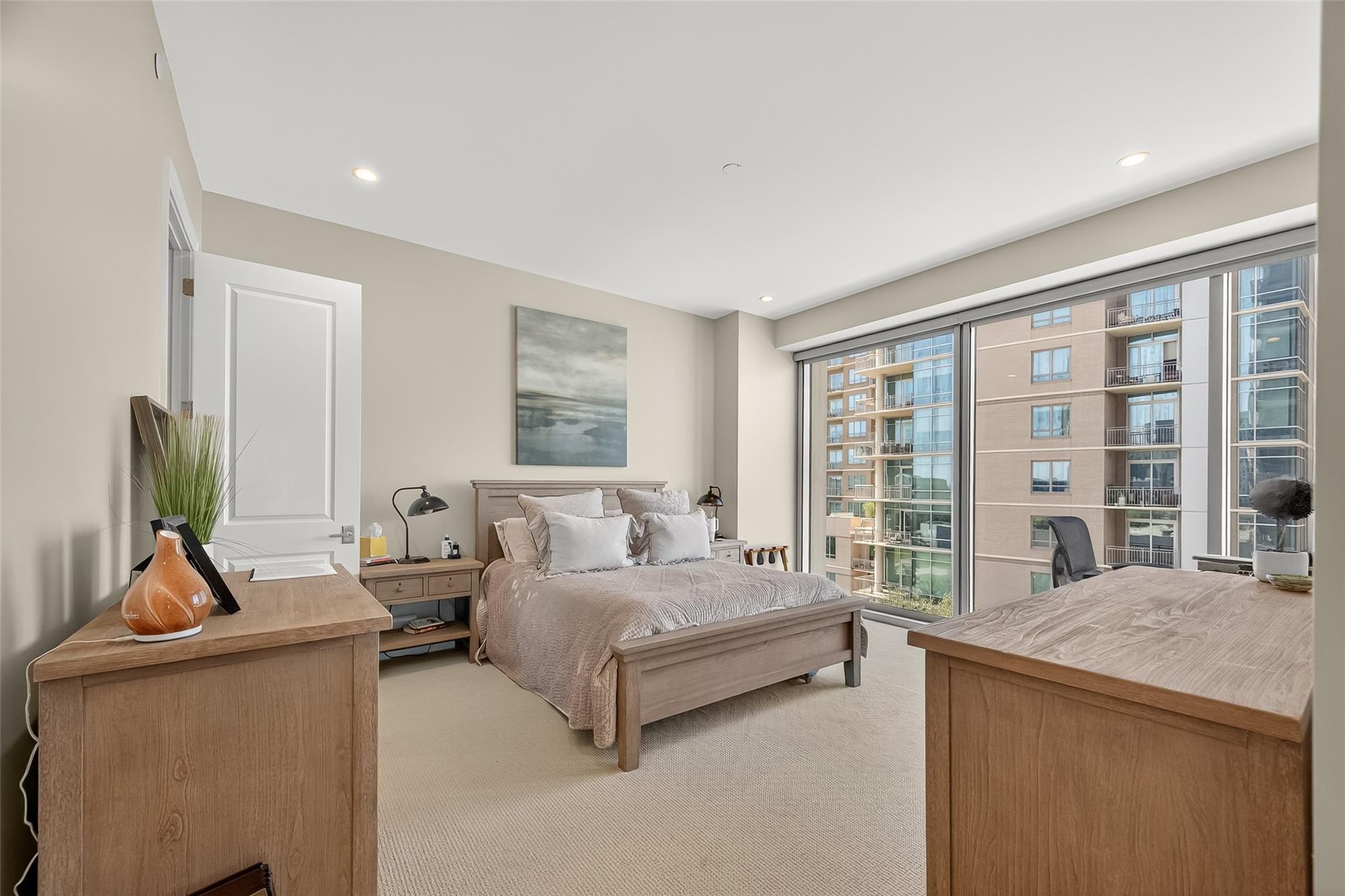 2047 Westcreek Lane # 608, Houston Unit: 608