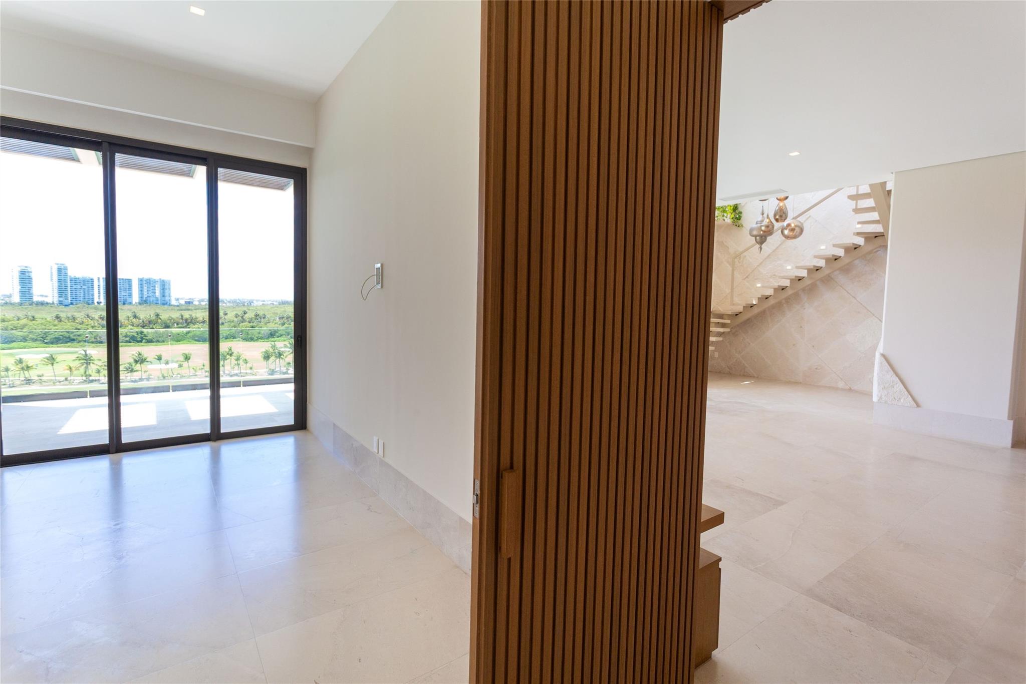 . Puerto San Blas # 705