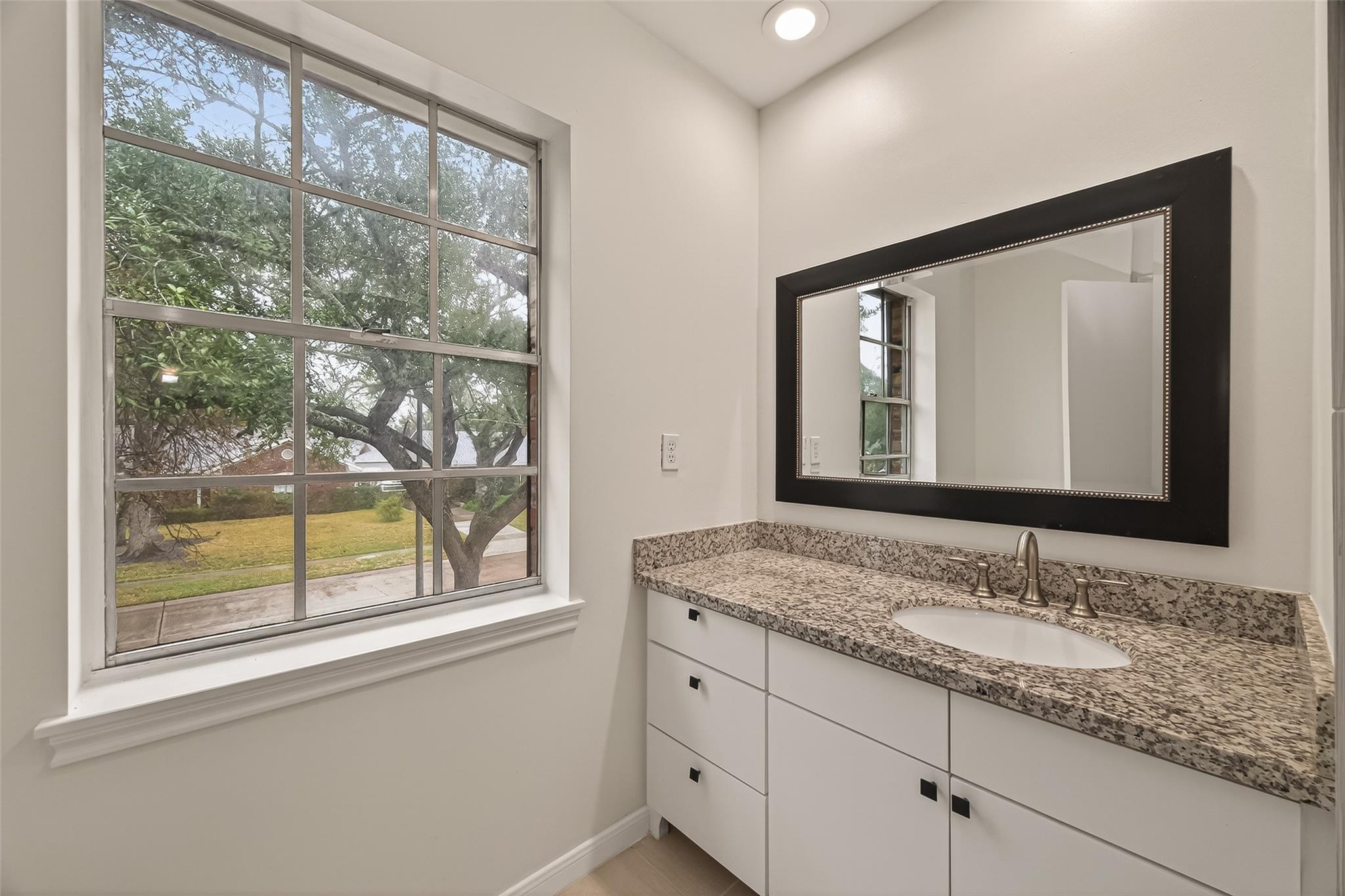 422 Willow Vista Drive